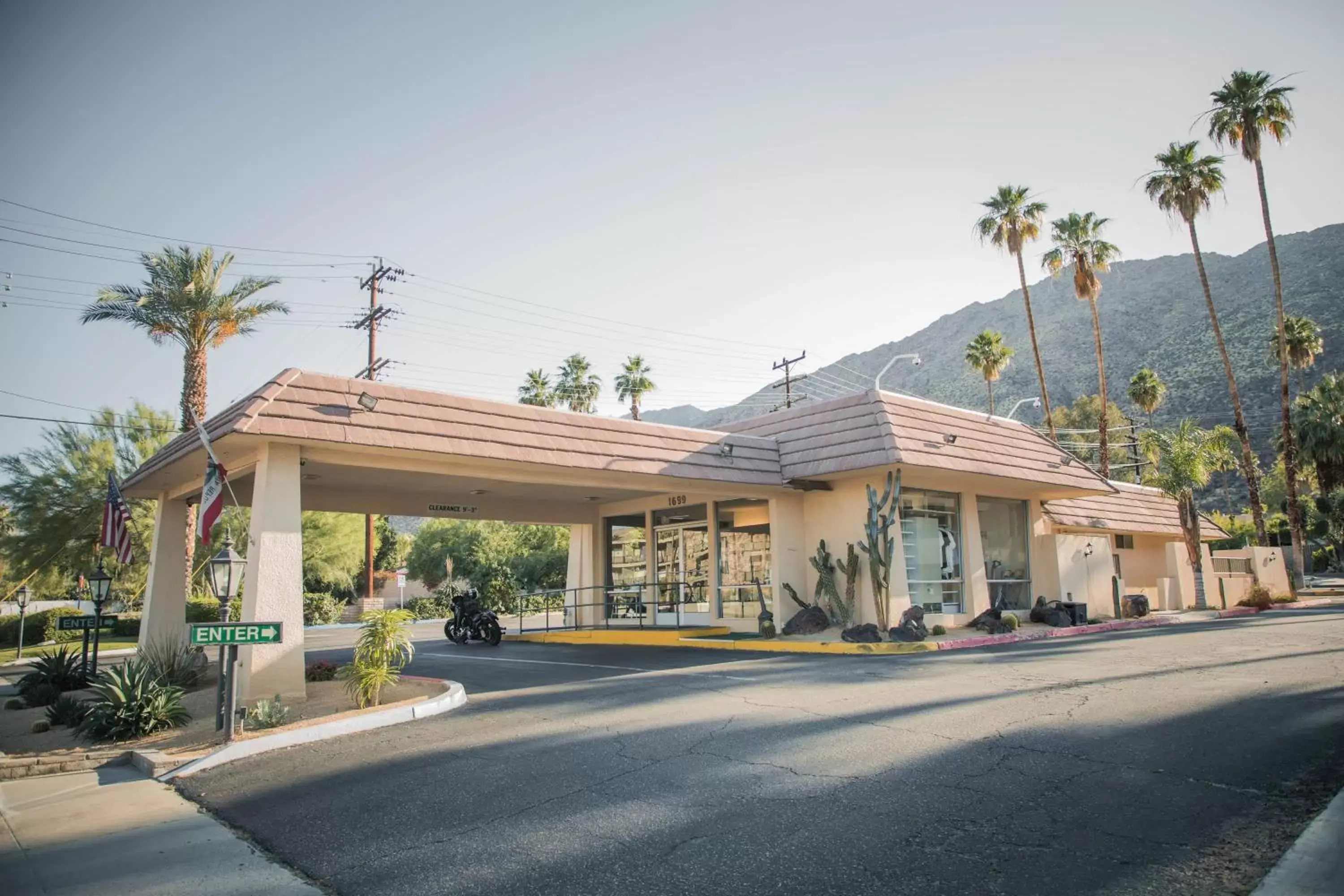 Facade/entrance, Property Building in Vagabond Motor Hotel - Palm Springs