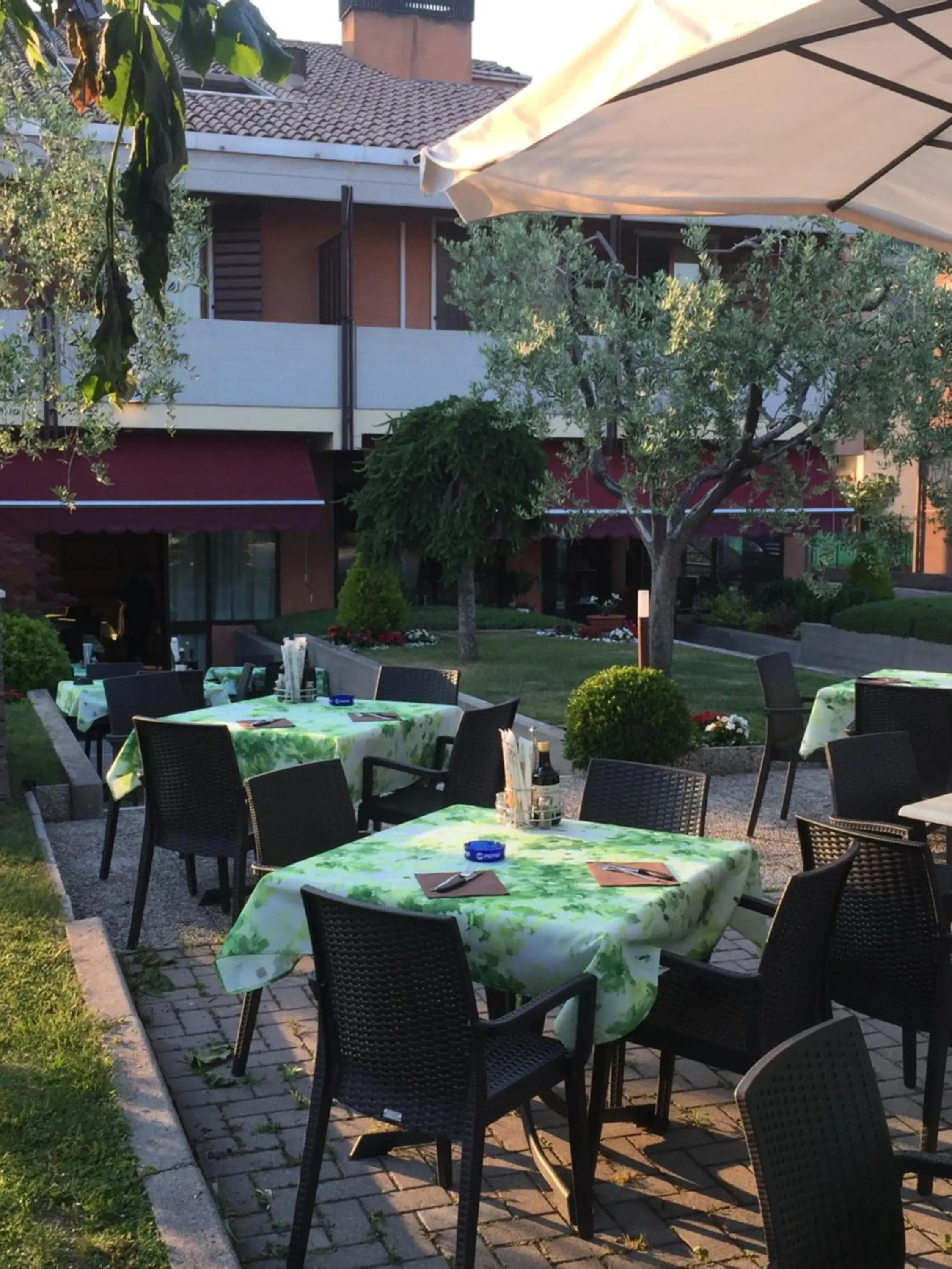 Patio, Restaurant/Places to Eat in Hotel Andreis