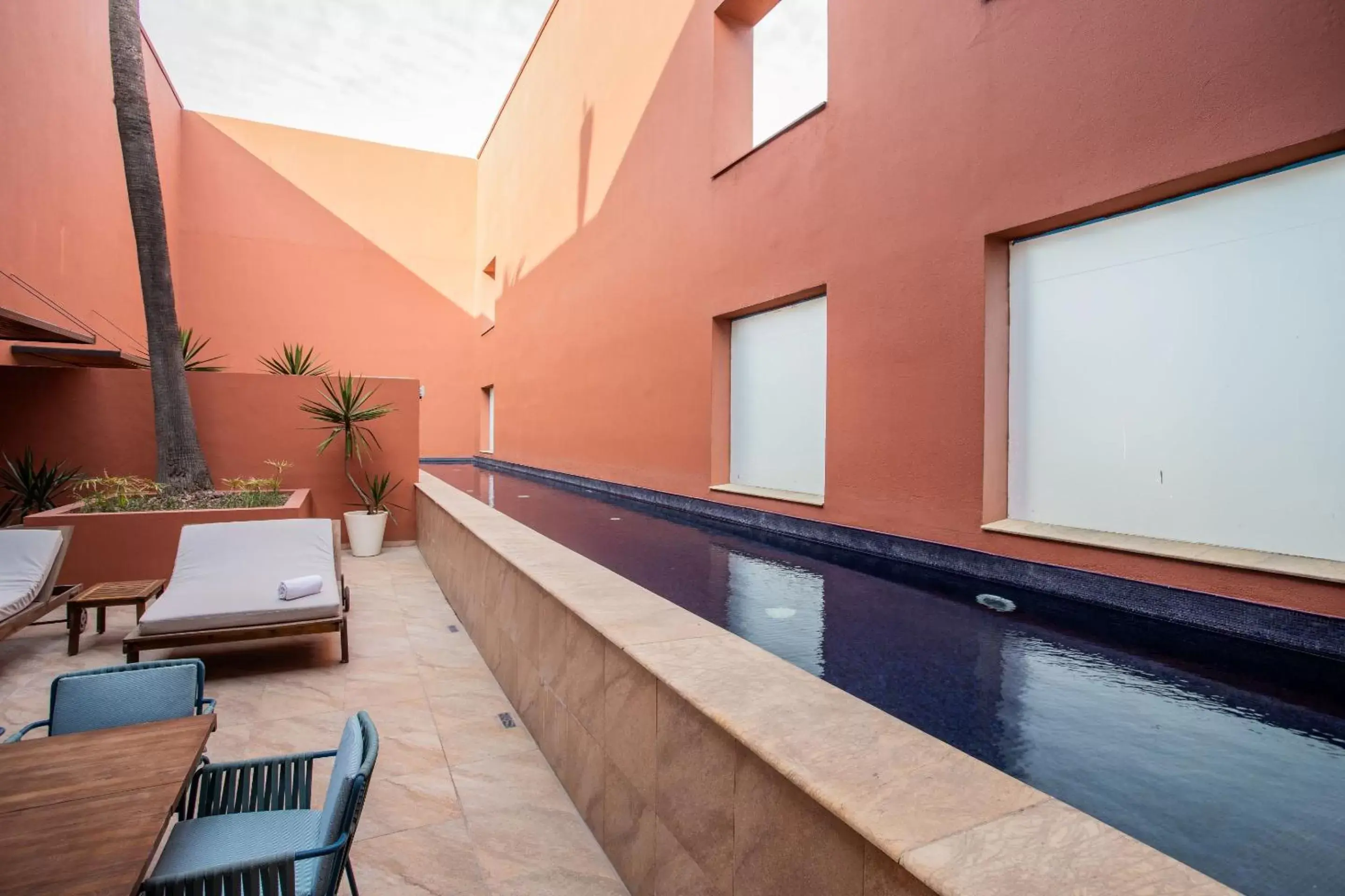 Property building, Swimming Pool in Camino Real Monterrey