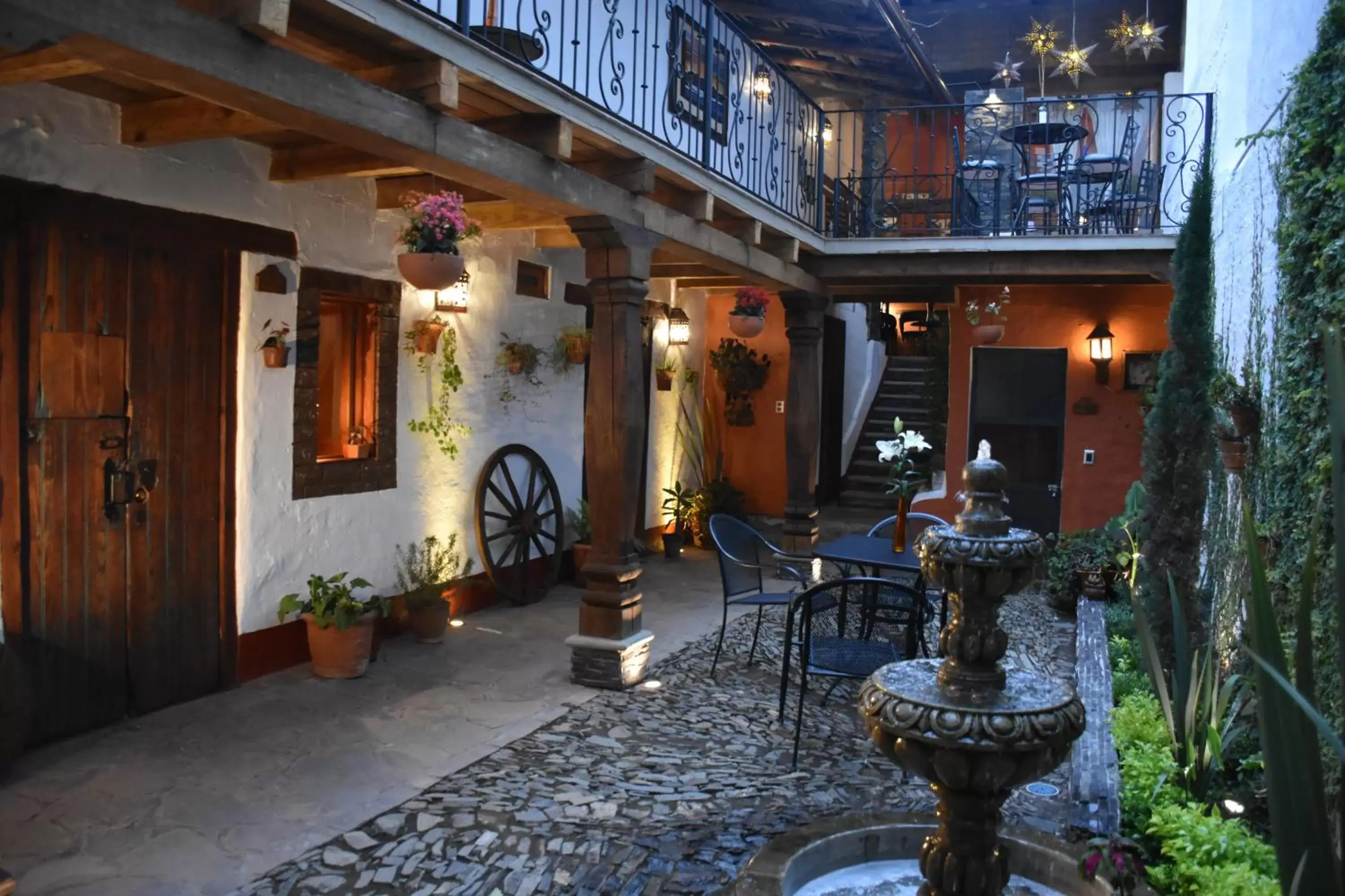 Patio in Hotel Mi Pueblito by Rotamundos