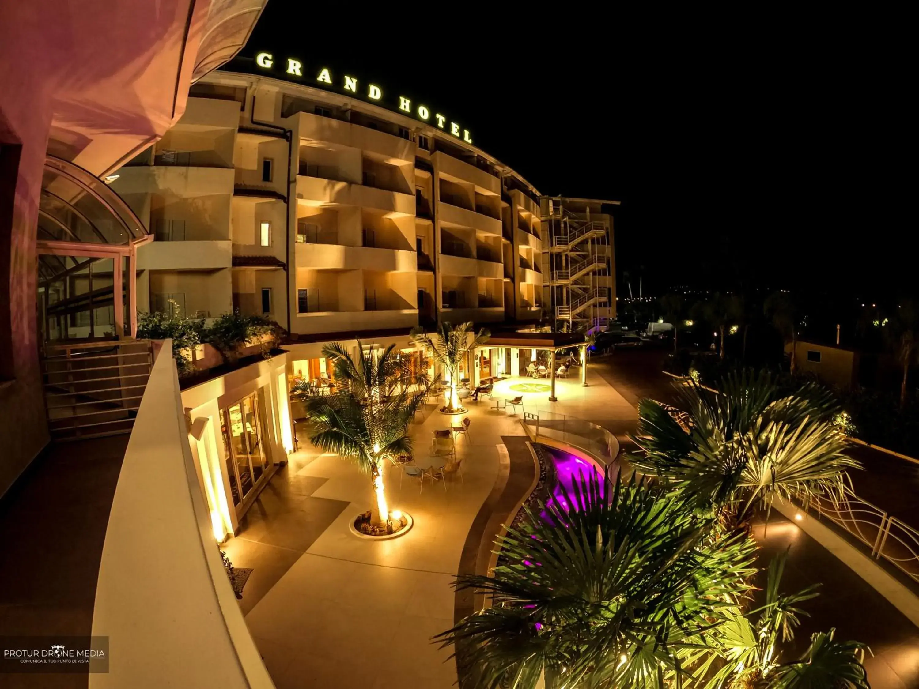 Property building, Pool View in Grand Hotel President