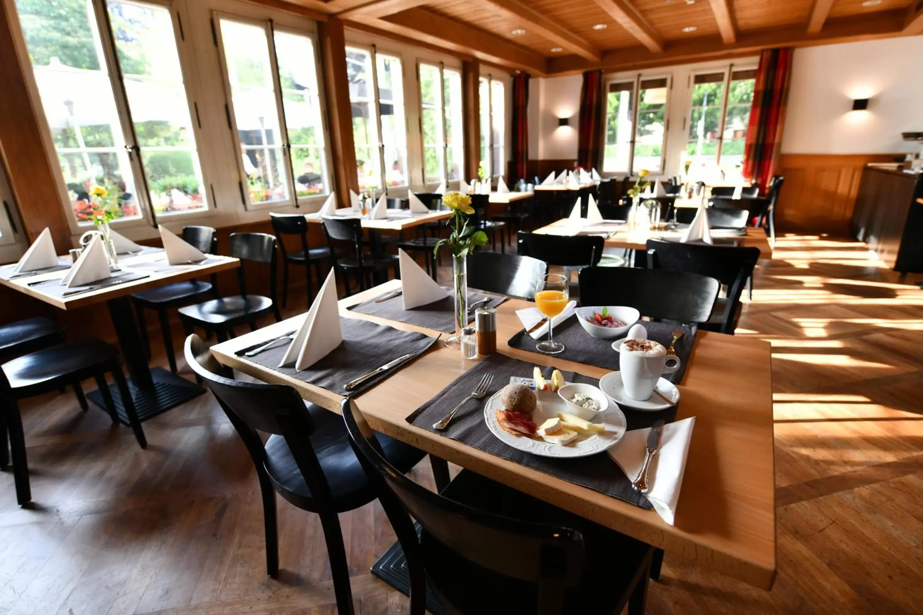 Restaurant/Places to Eat in Hotel & Restaurant STERNEN MURI bei Bern