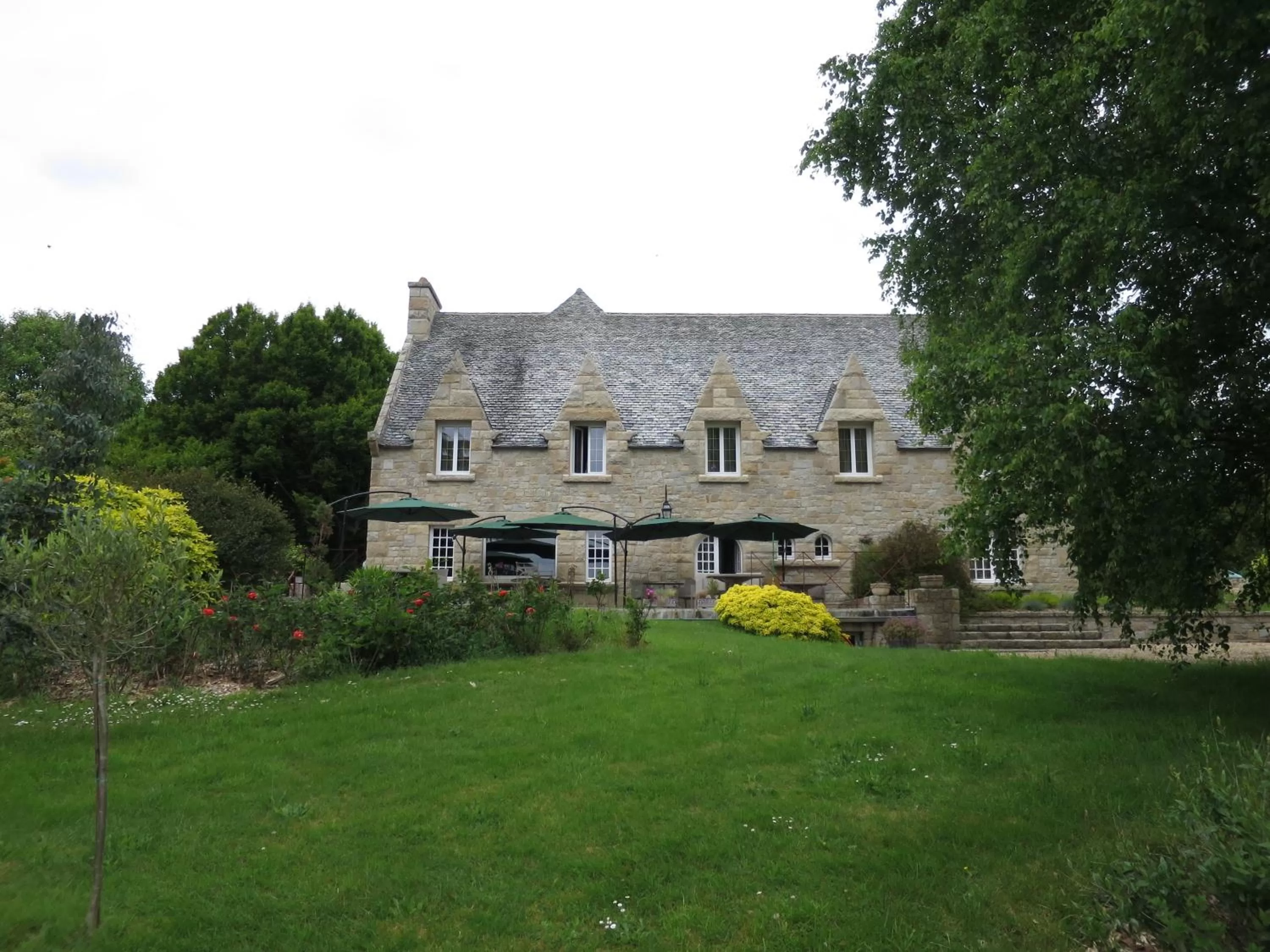 Facade/entrance, Property Building in KerBlondel