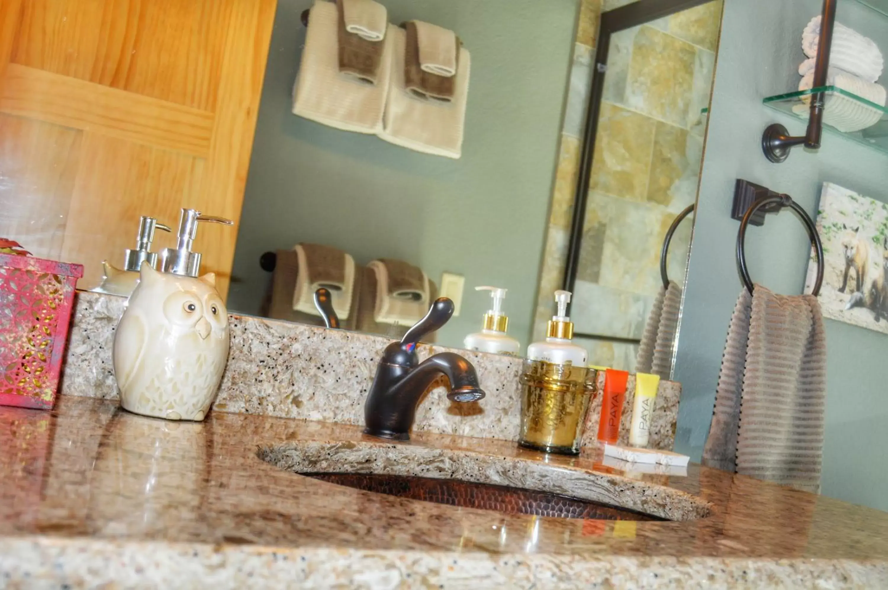 Bathroom in The Inn on Fall River & Fall River Cabins