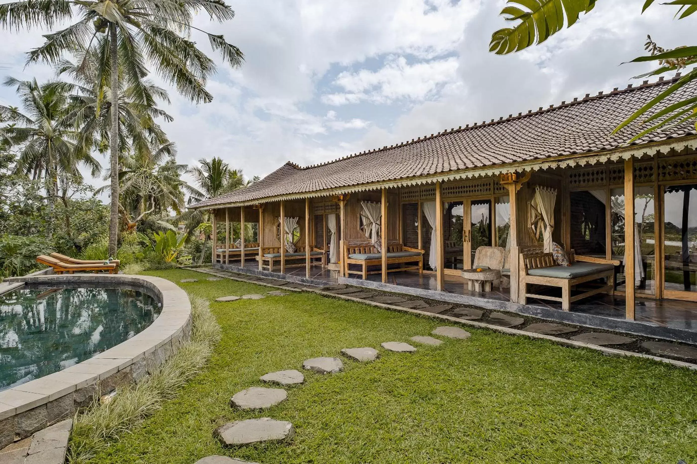 Suite with Pool View in Joglo Organik Guesthouse Suite with Pool View in Joglo Organik Guesthouse