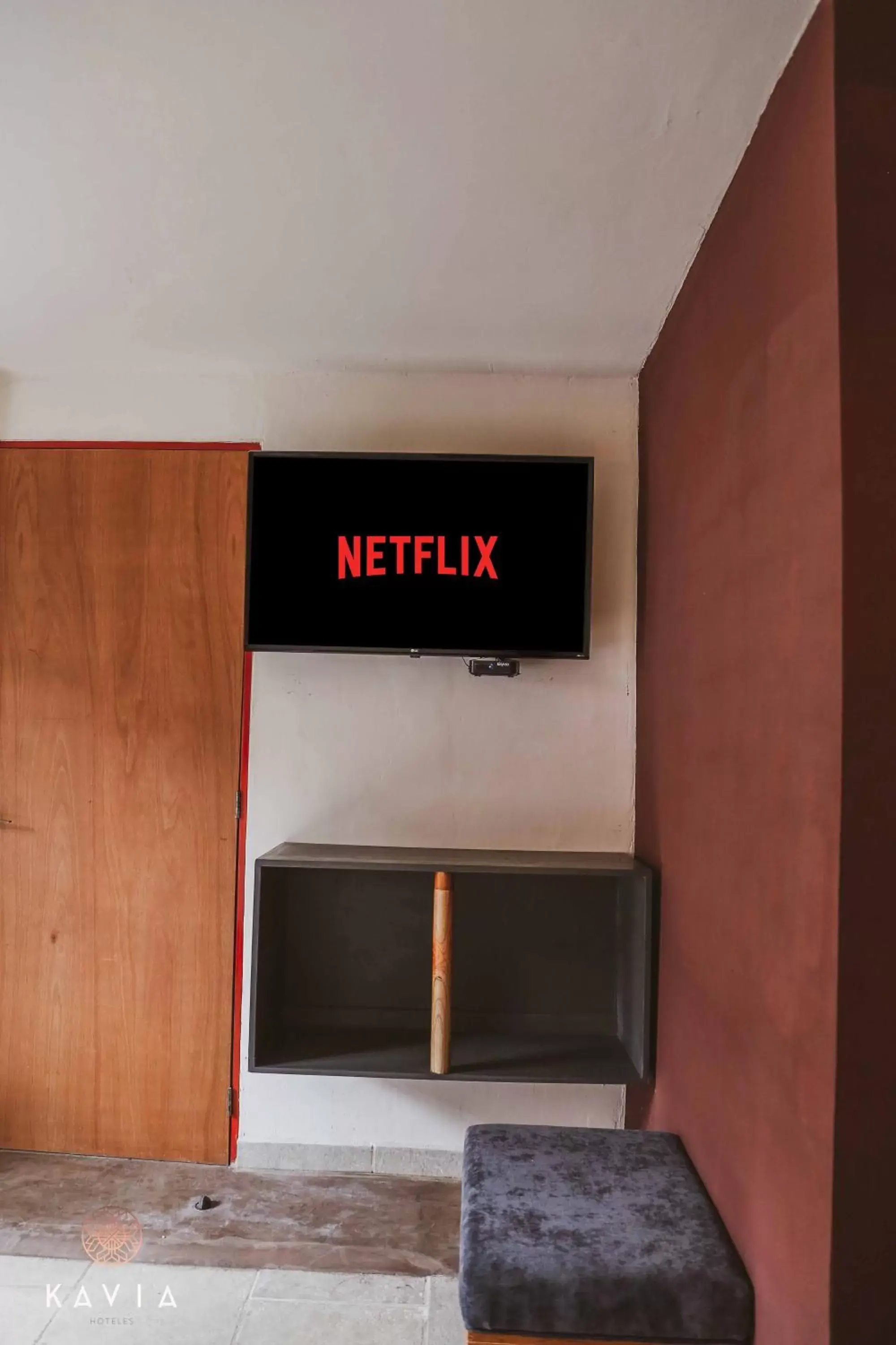 TV and multimedia in Hotel Urban TV and multimedia in Hotel Urban