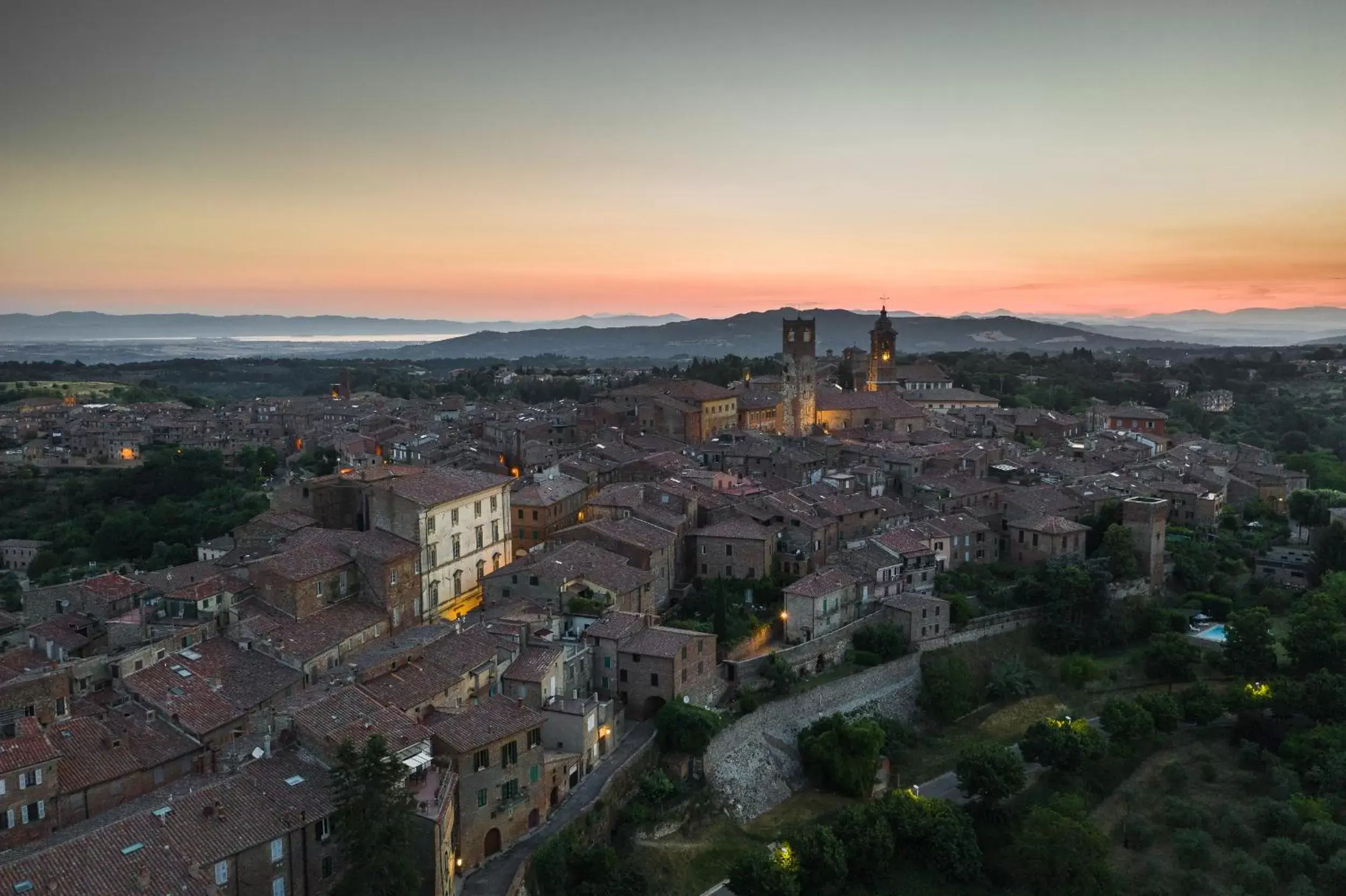 Other, Bird's-eye View in Hotel Vannucci