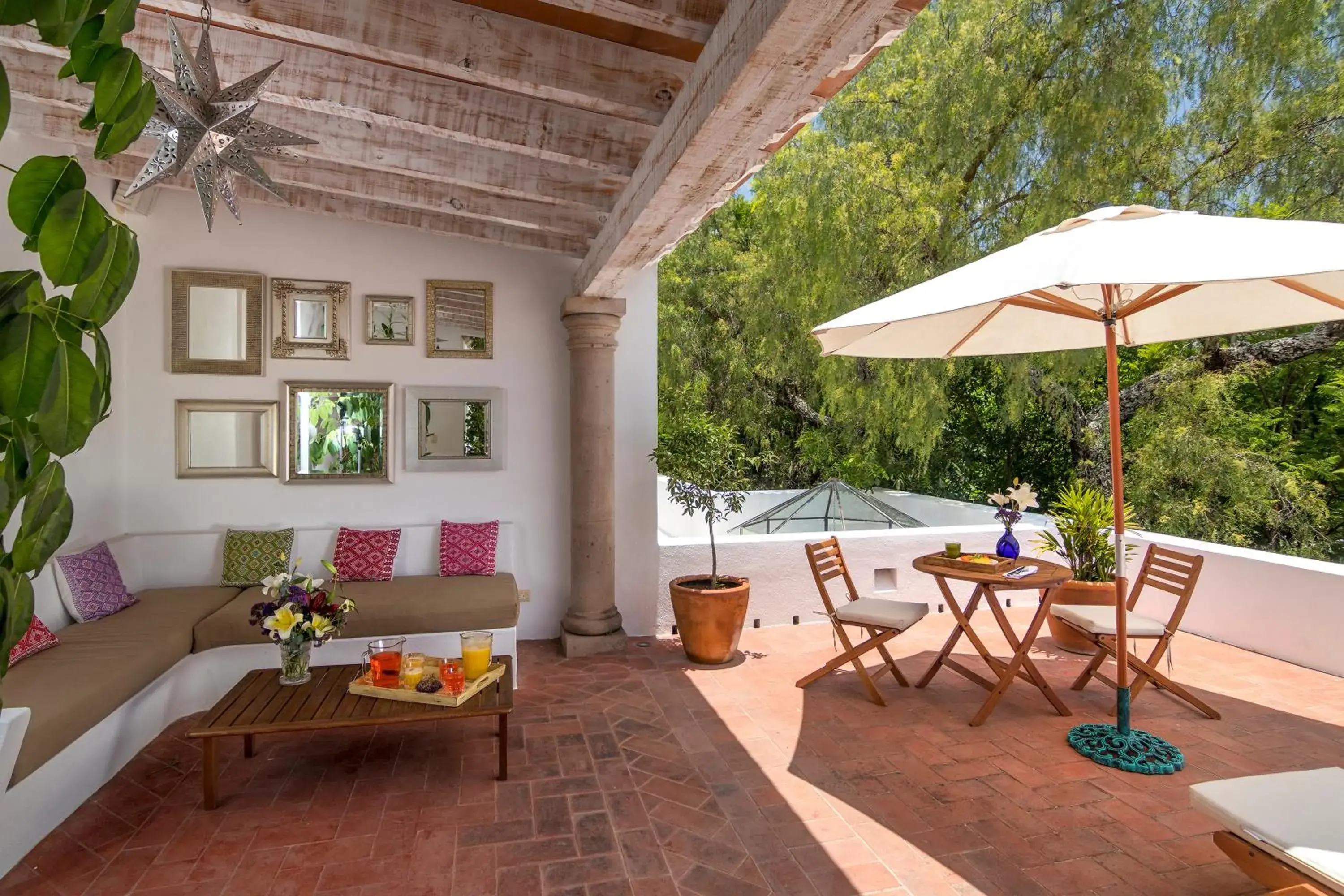 Spring, Seating Area in Hotel Santa Monica