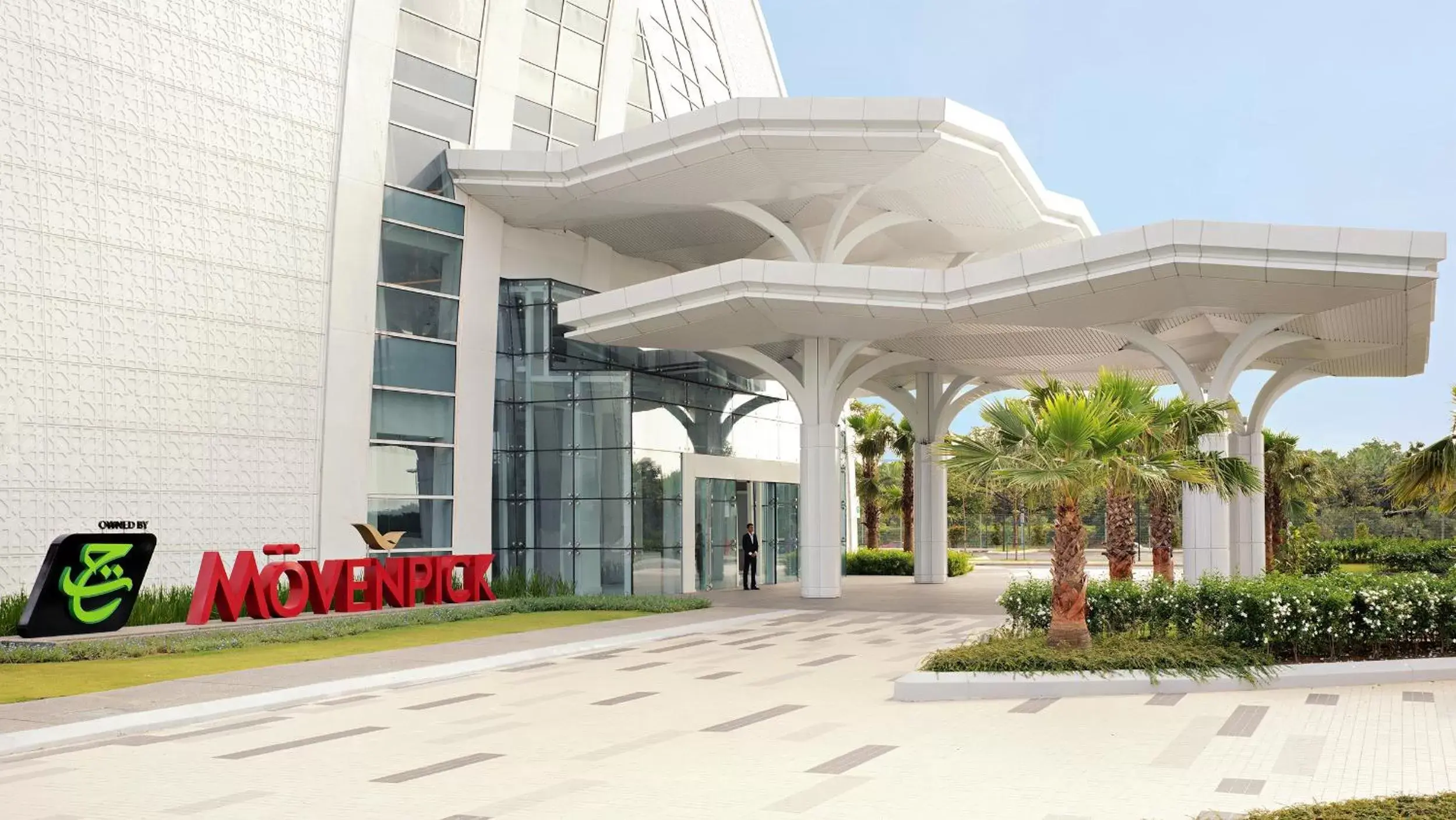 Facade/entrance in Movenpick Hotel & Convention Centre KLIA Facade/entrance in Movenpick Hotel & Convention Centre KLIA