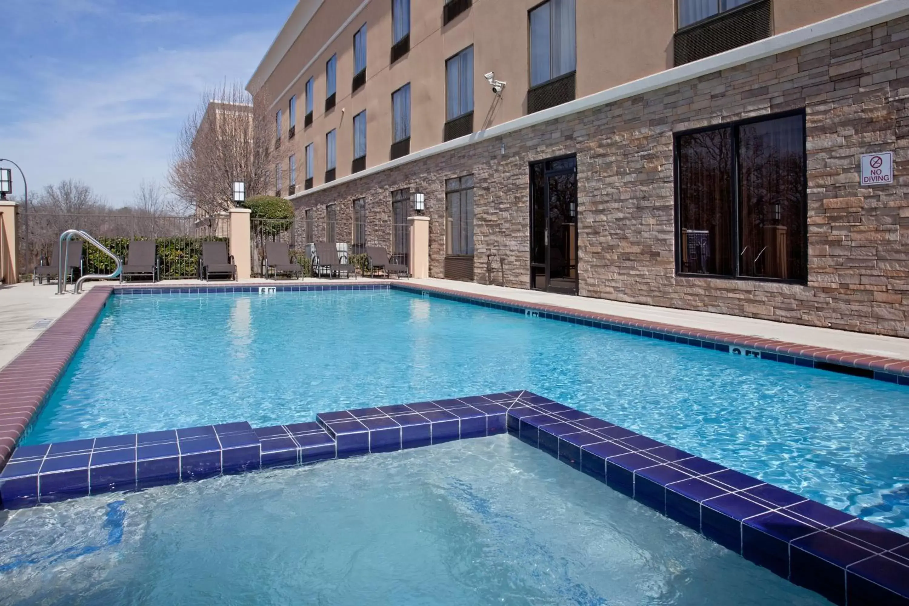 Swimming Pool in Holiday Inn Express Arlington Interstate 20 Parks Mall, an IHG Hotel