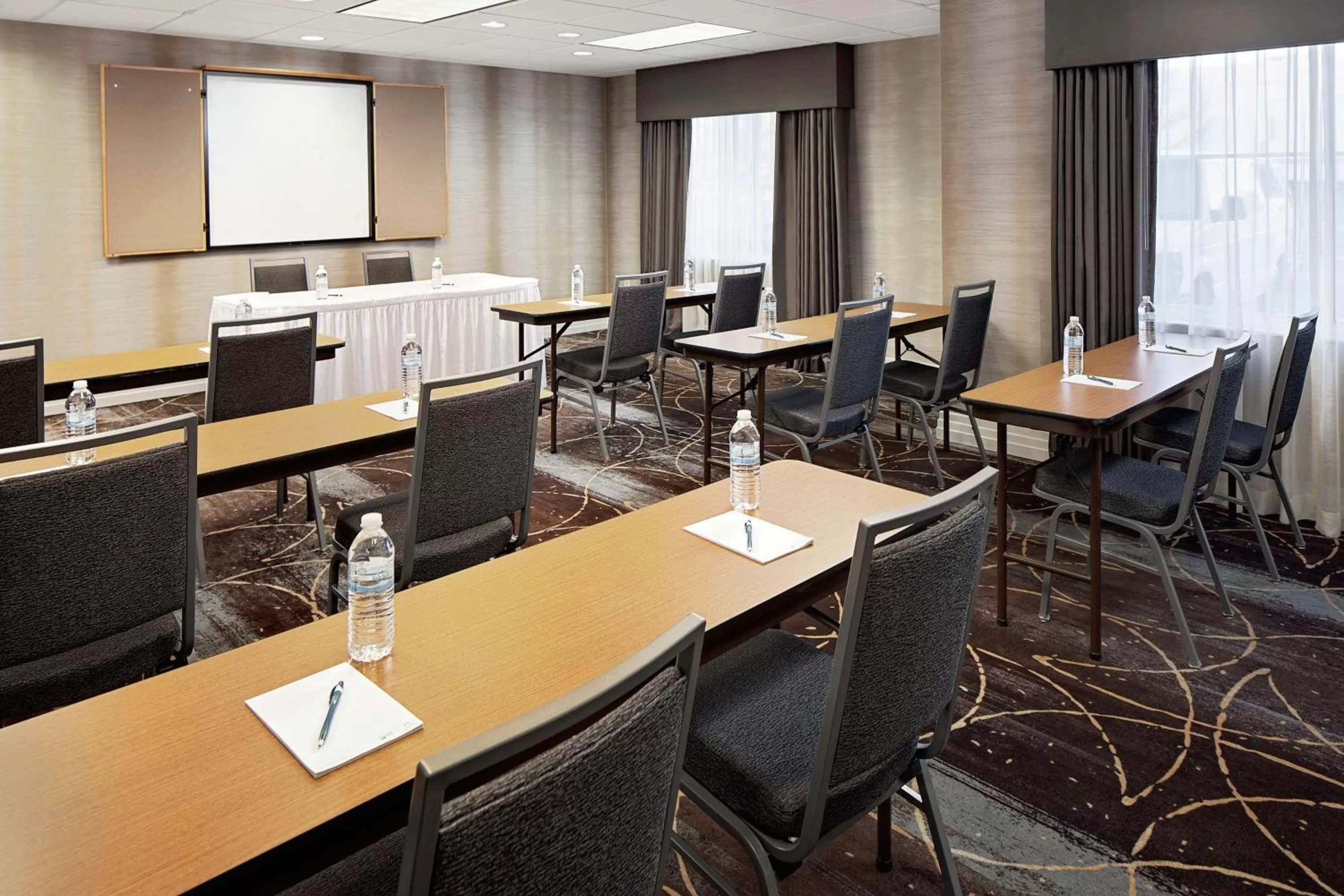 Meeting/conference room in Homewood Suites by Hilton Albuquerque Uptown