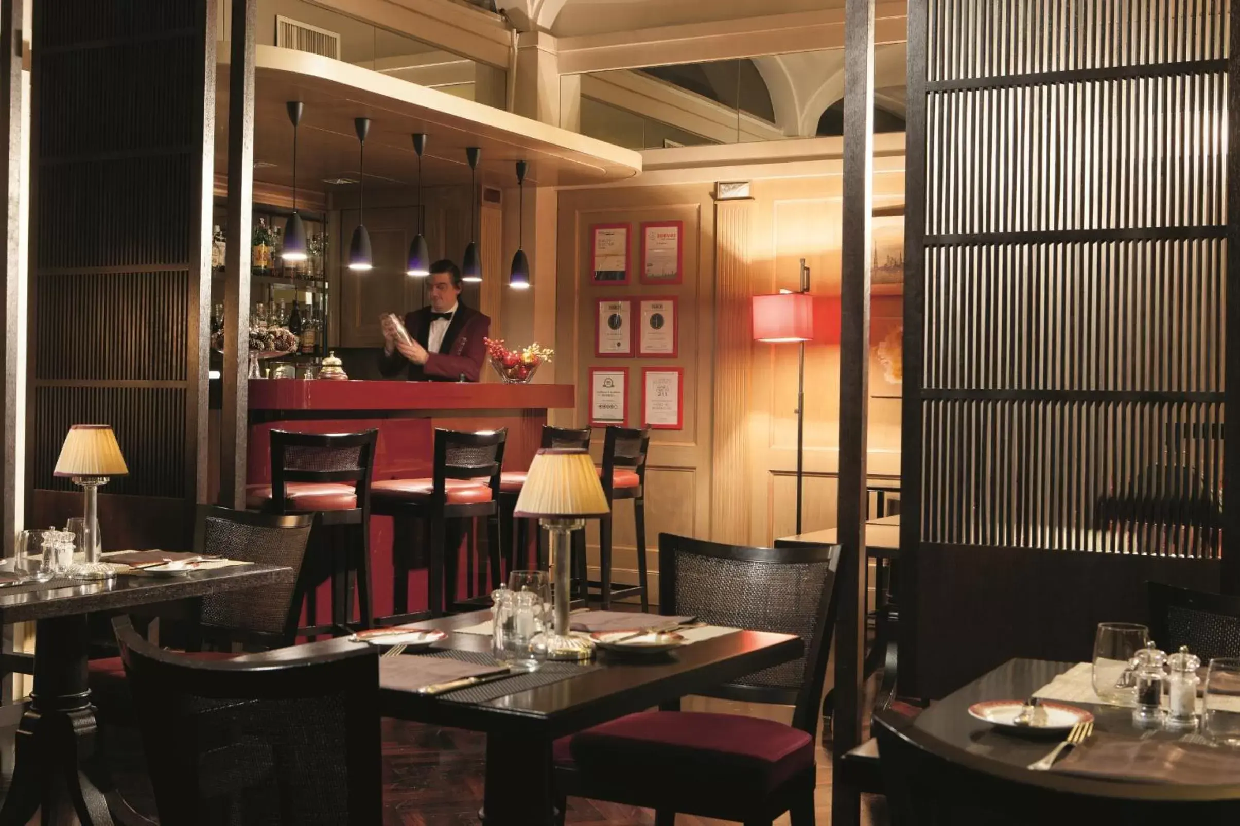Restaurant/Places to Eat in Hotel dei Borgognoni