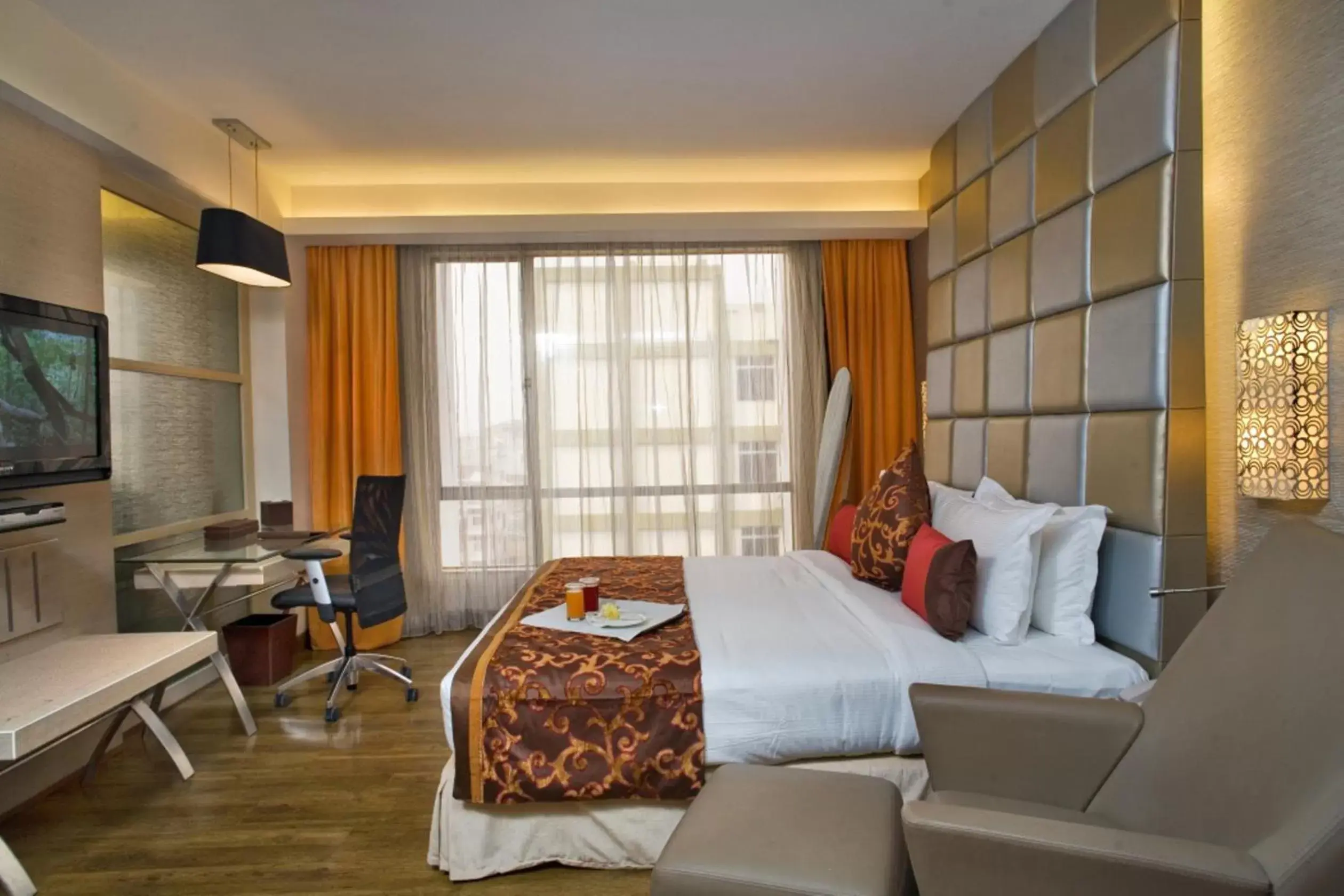 Deluxe Double Room in The Sonnet Kolkata Deluxe Double Room in The Sonnet Kolkata