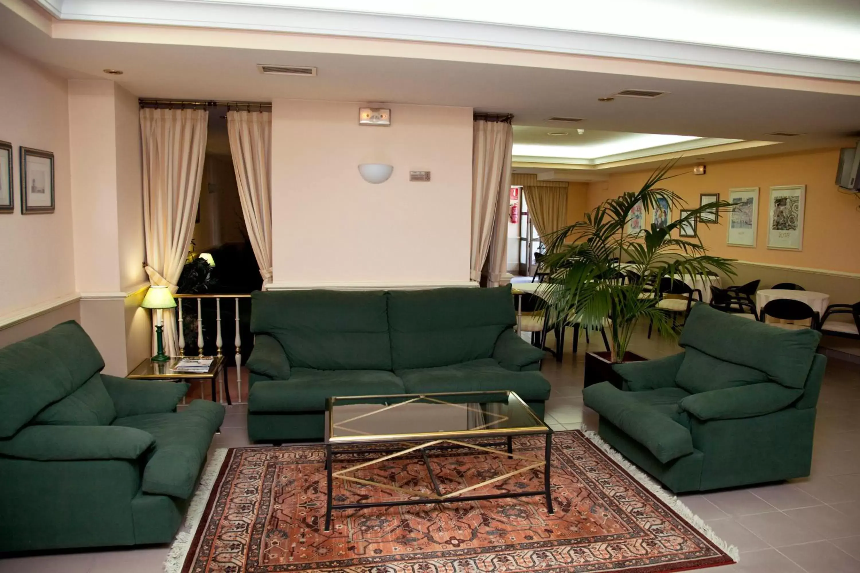 Day, Seating Area in Motel Jardin