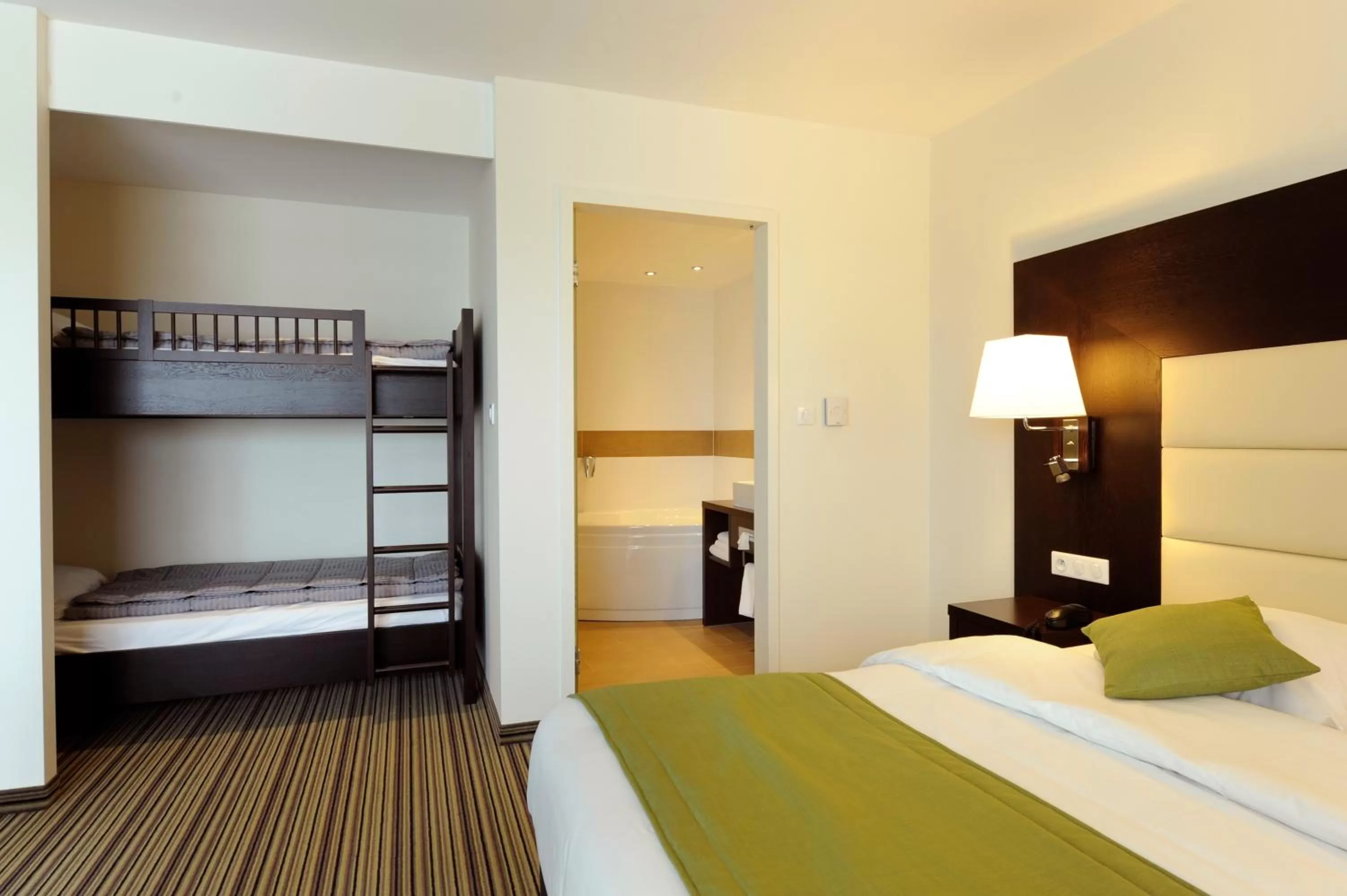 Photo of the whole room, Bed in Hotel Charleroi Airport - Van Der Valk