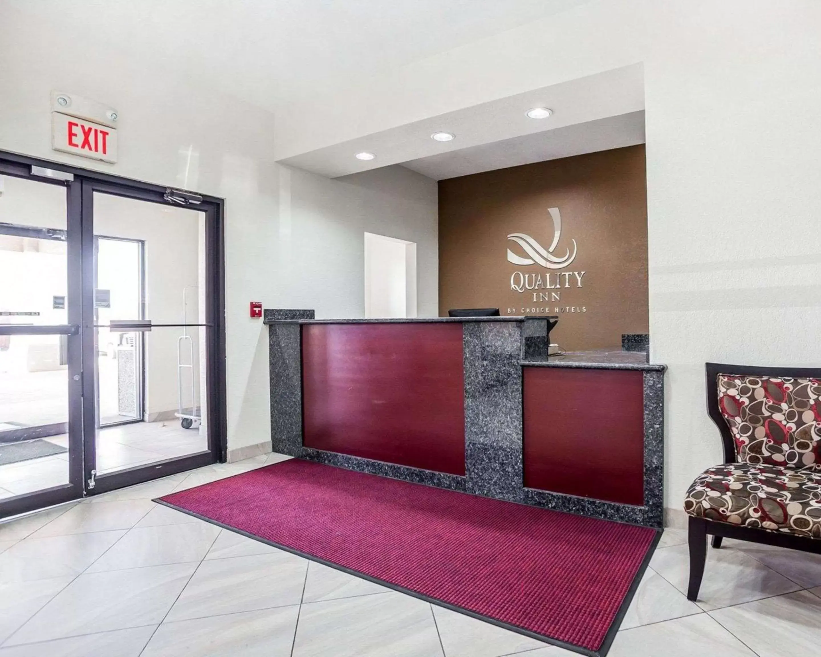 Lobby or reception in Quality Inn & Suites Altoona - Des Moines