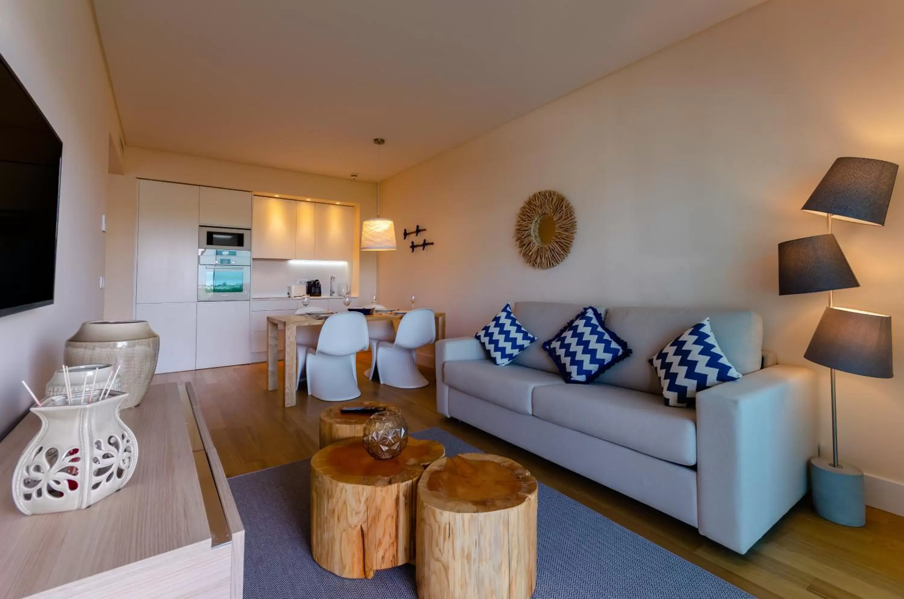 Communal lounge/ TV room, Seating Area in Praia do Sal Resort