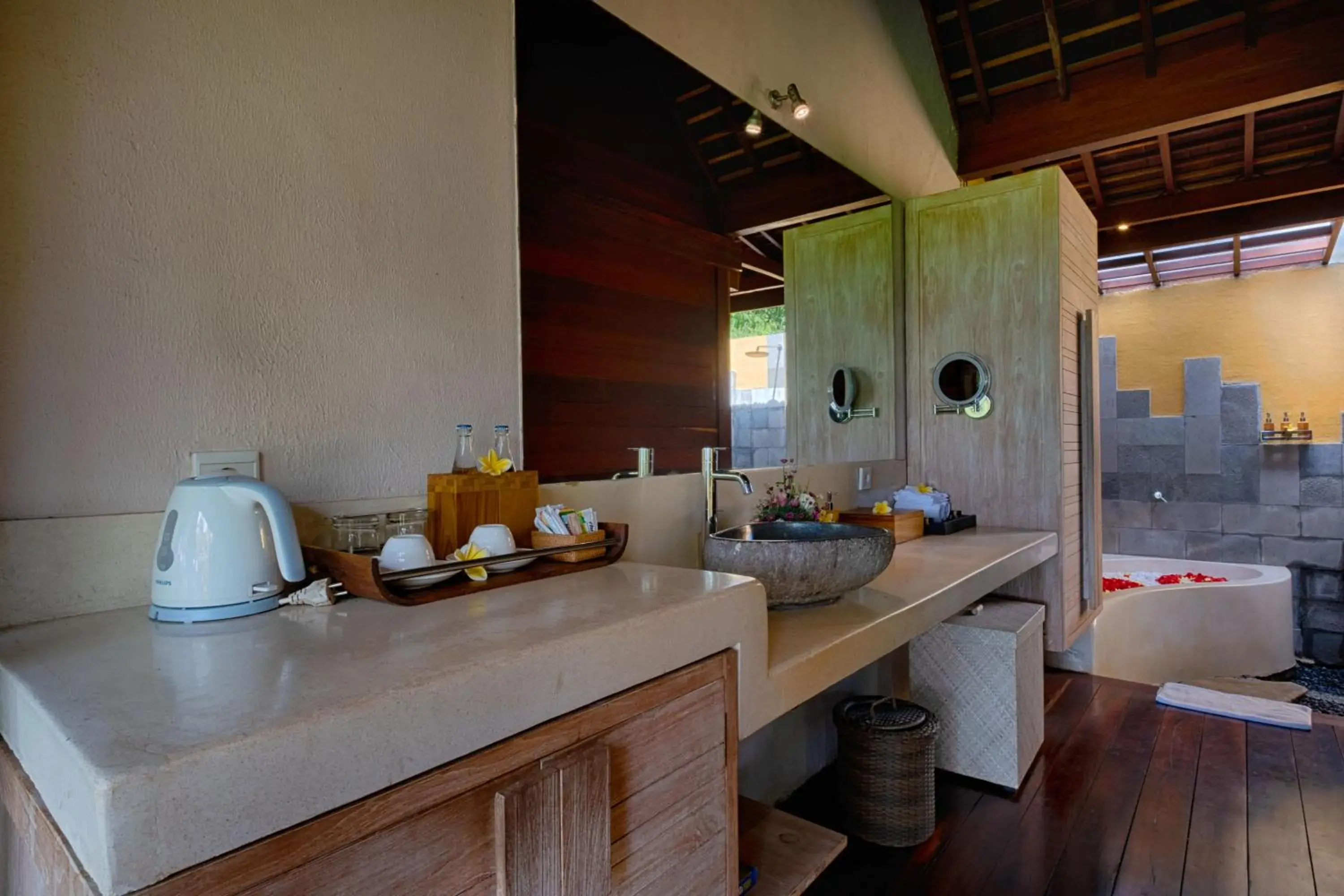 Bathroom, Kitchen/Kitchenette in Ubud Padi Villas