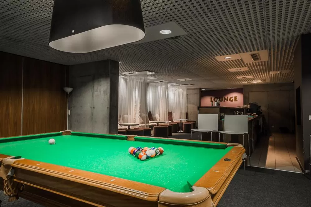 Billiard in Johan Design & SPA Hotel