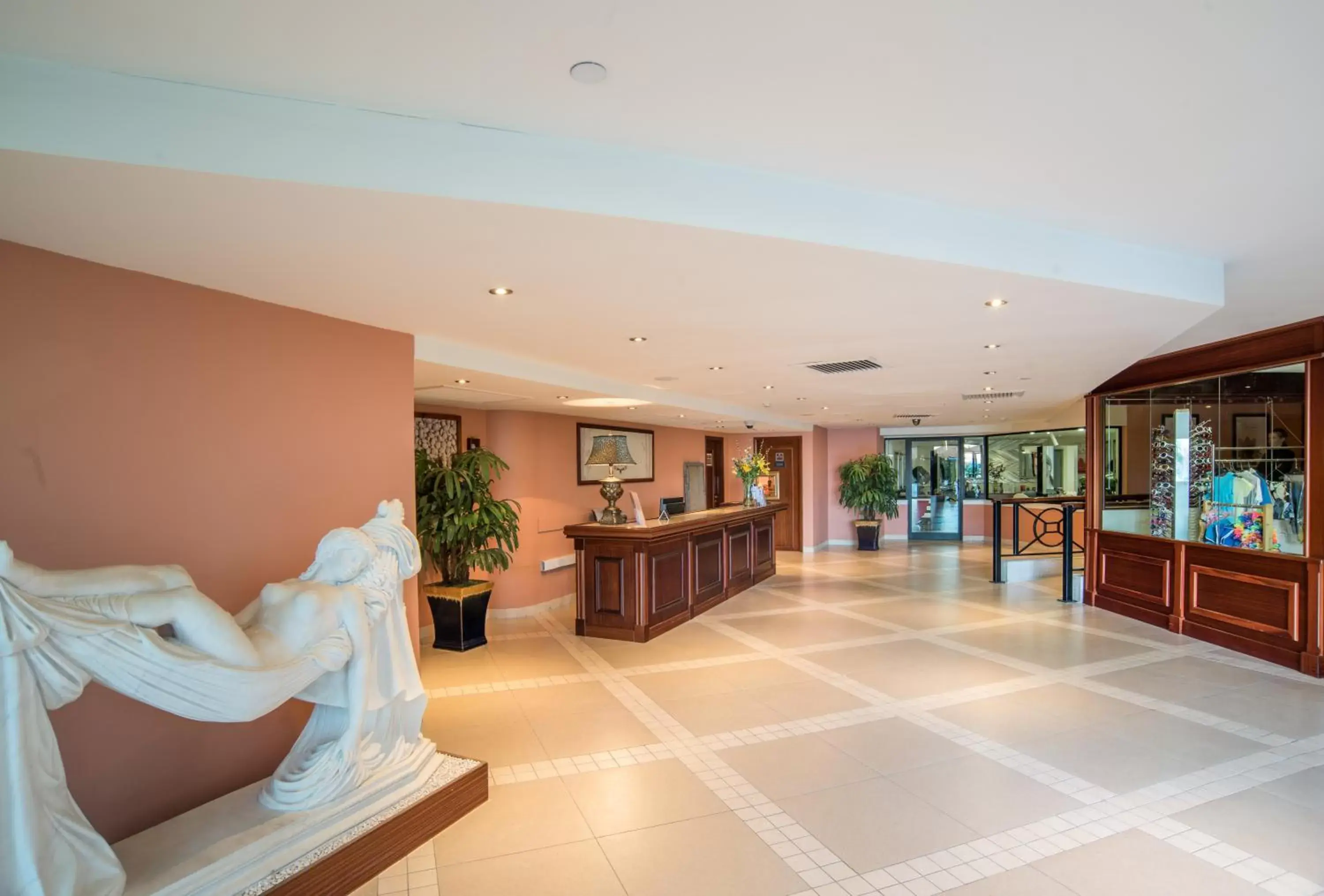 Spa and wellness centre/facilities, Lobby/Reception in Grand Hotel Excelsior