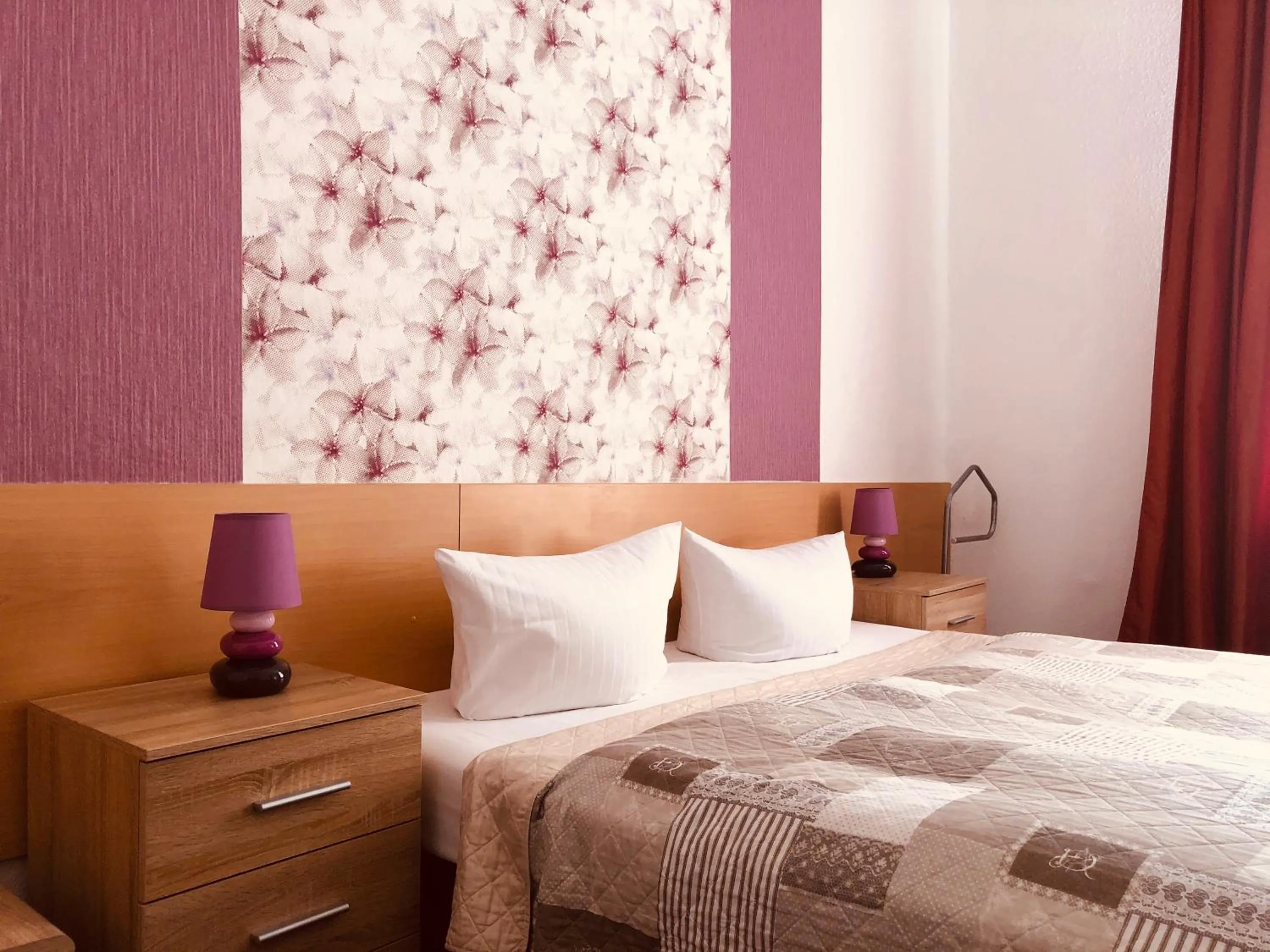 Bed in Hotel Castell am Kurfürstendamm