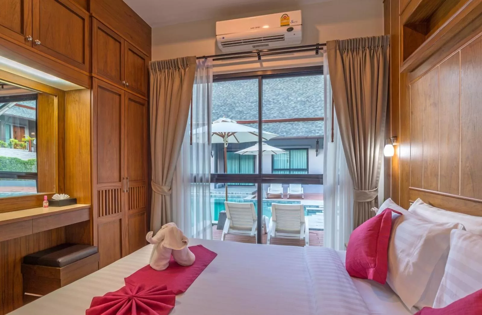 Bed in The Scene Cliff View Villas