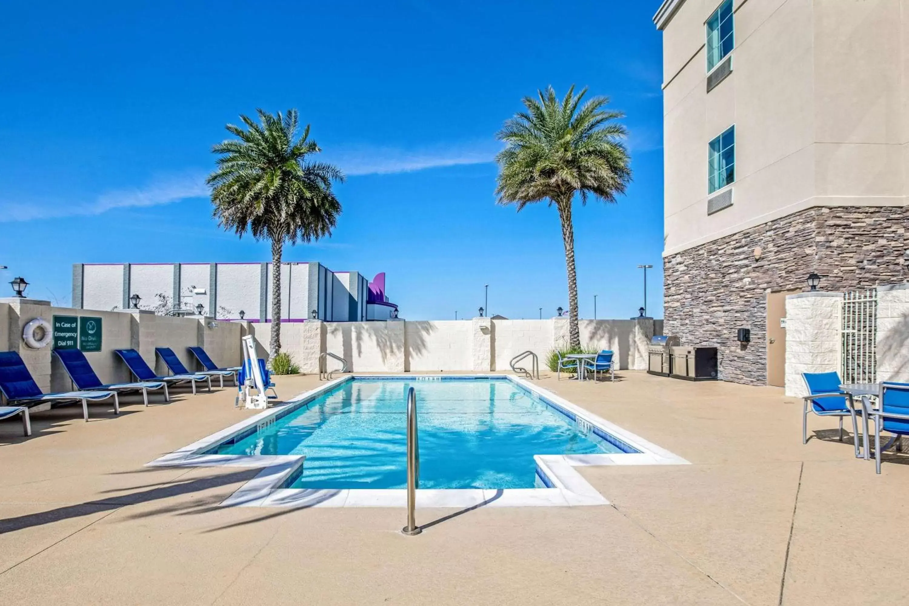 On site, Swimming Pool in La Quinta by Wyndham Corpus Christi - Portland