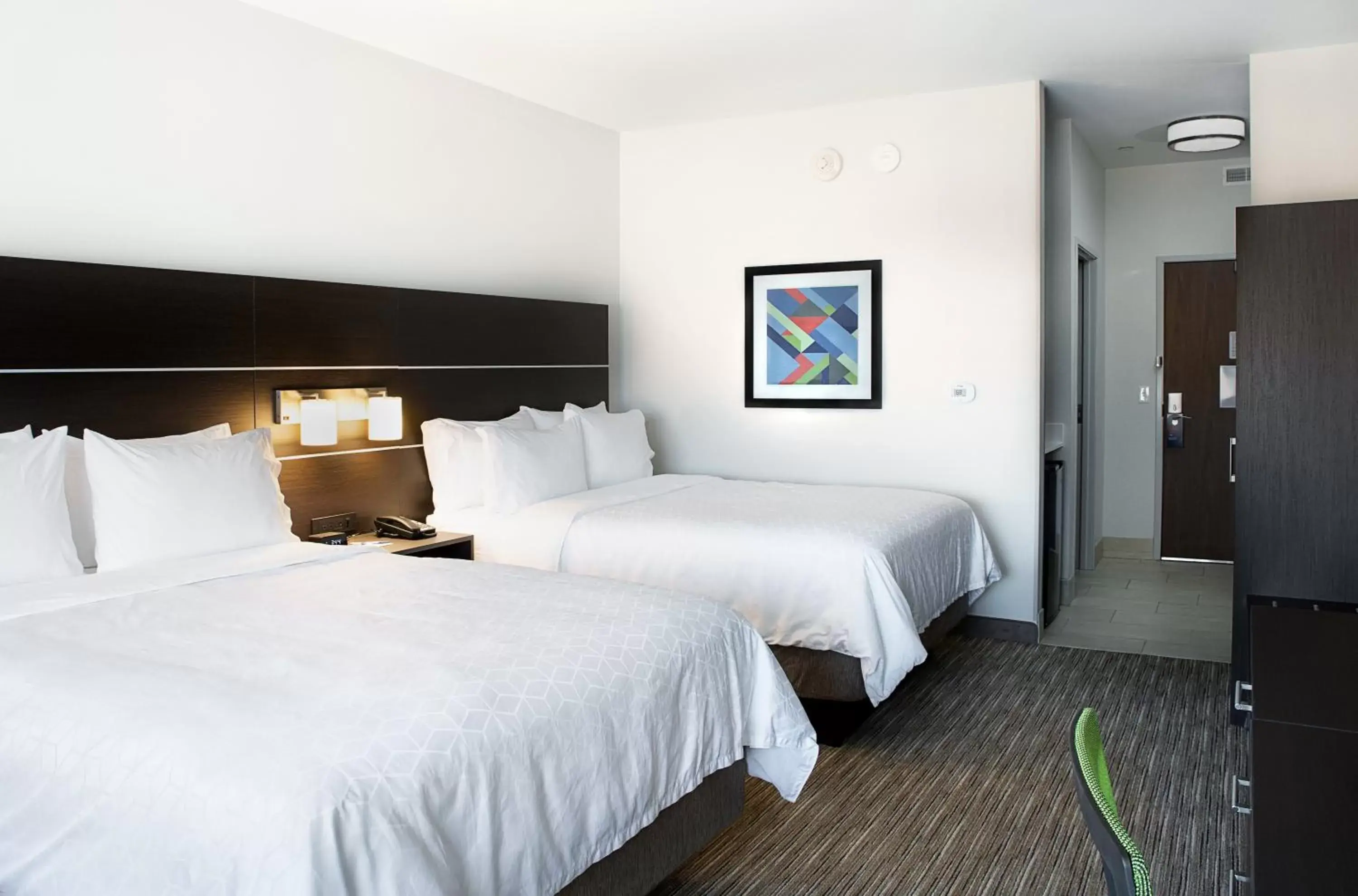 Photo of the whole room, Bed in Holiday Inn Express & Suites - Wentzville St Louis West, an IHG Hotel