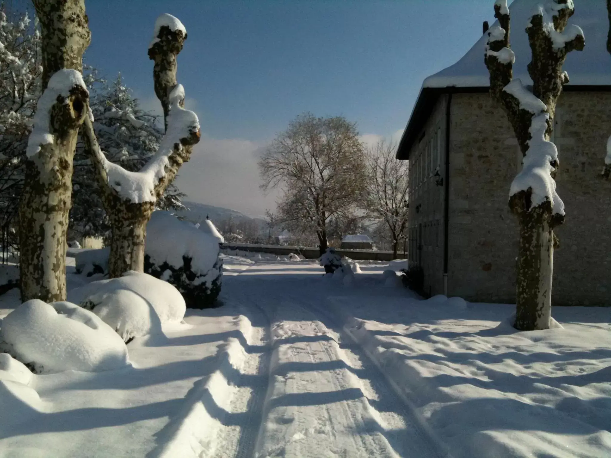 Facade/entrance, Winter in Domaine du Manoir