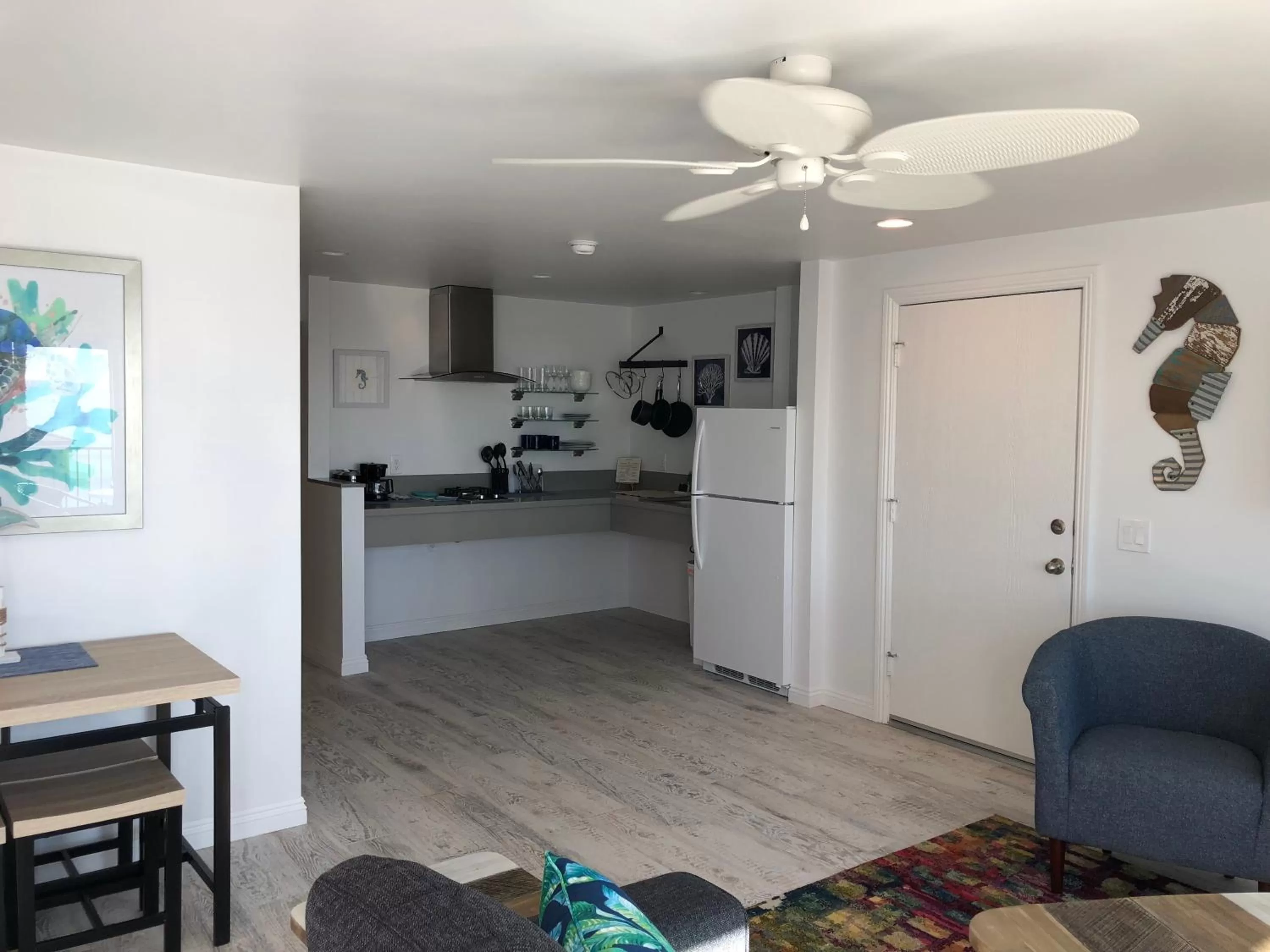 Kitchen or kitchenette in Sea Horse Resort