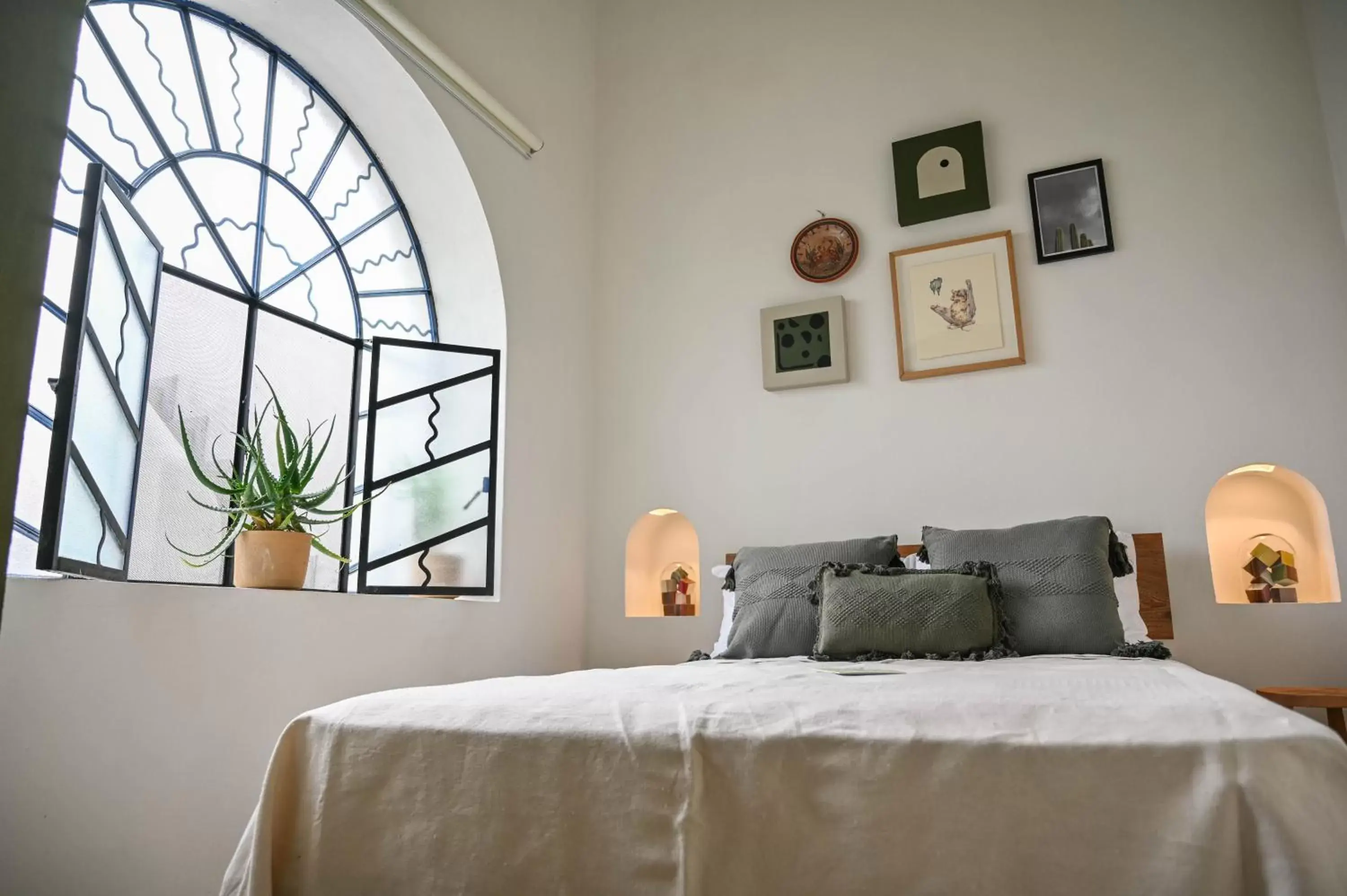 Bed in Casa Kali by Barrio México