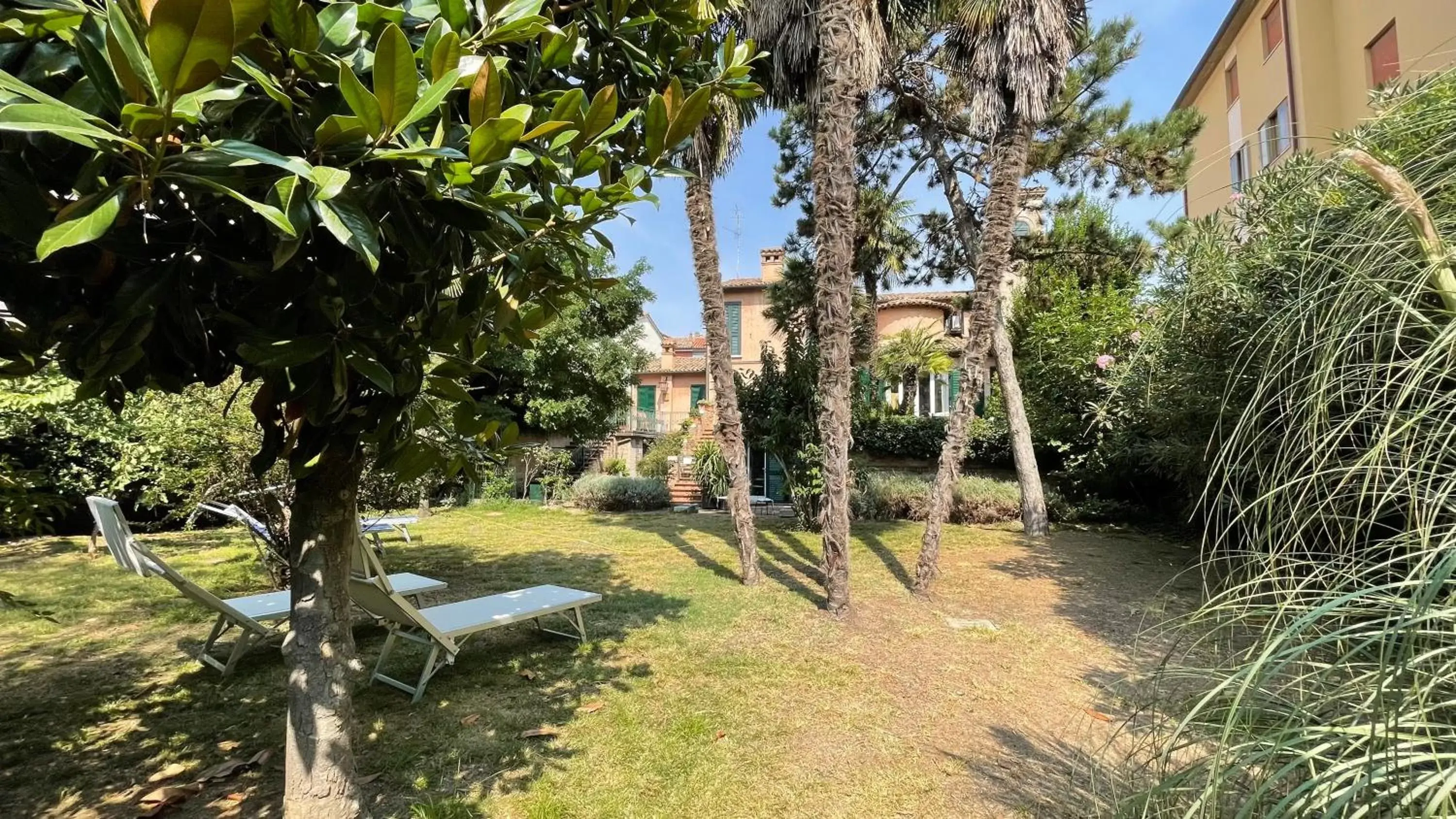 Property building in Ai Giardini di San Vitale