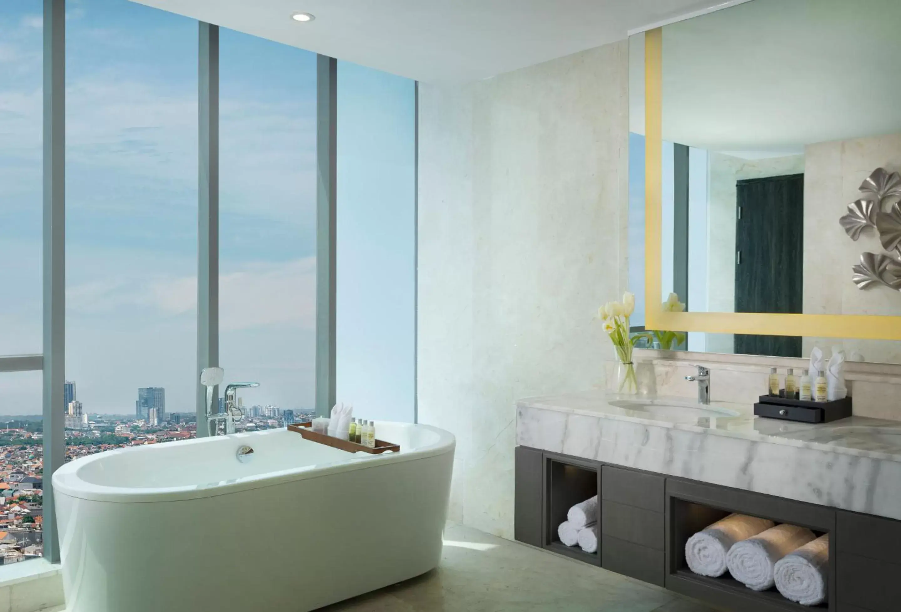 Bathroom in DoubleTree by Hilton Surabaya