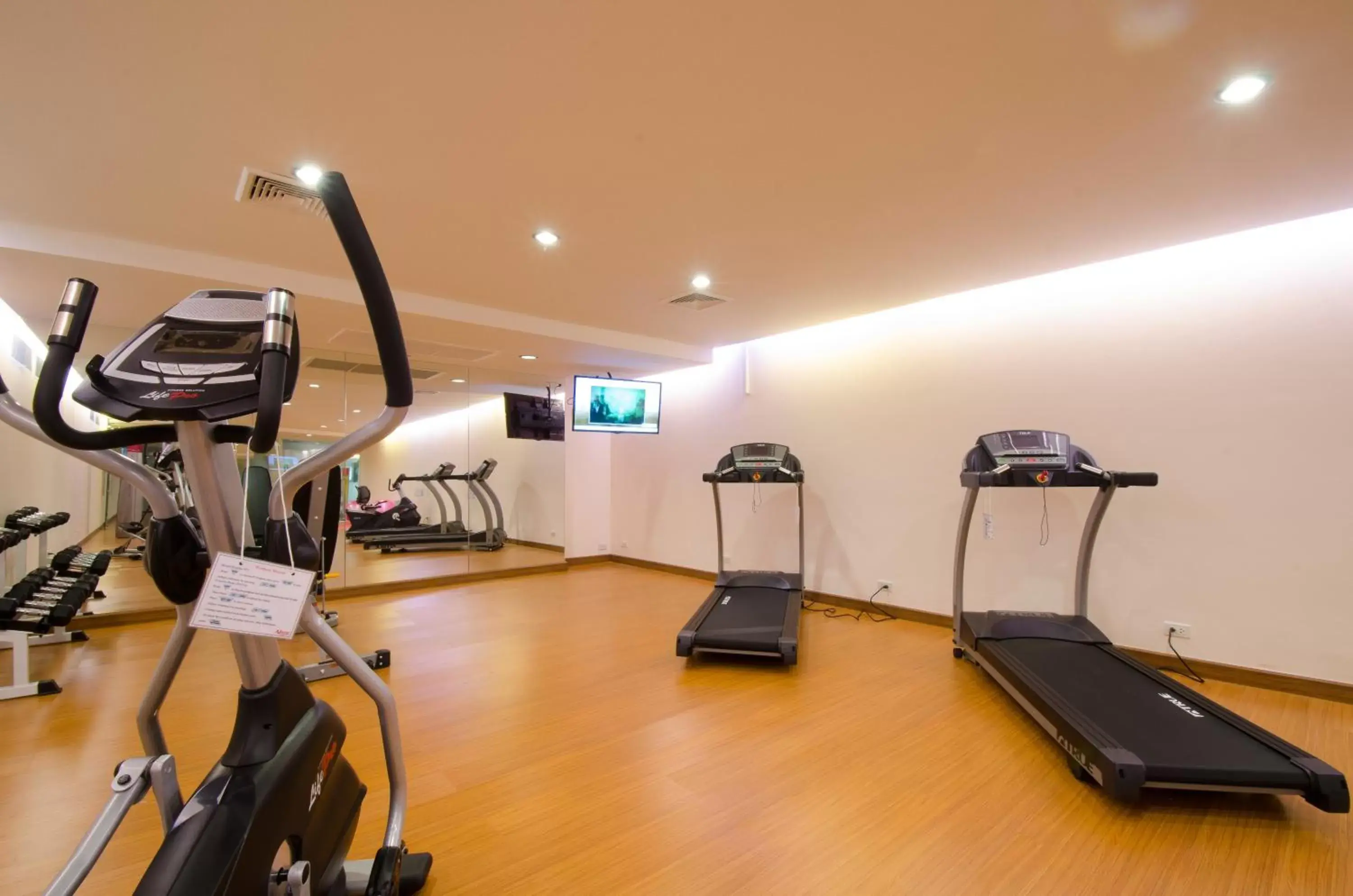 Fitness centre/facilities, Fitness Center/Facilities in iCheck inn Residences Sathorn