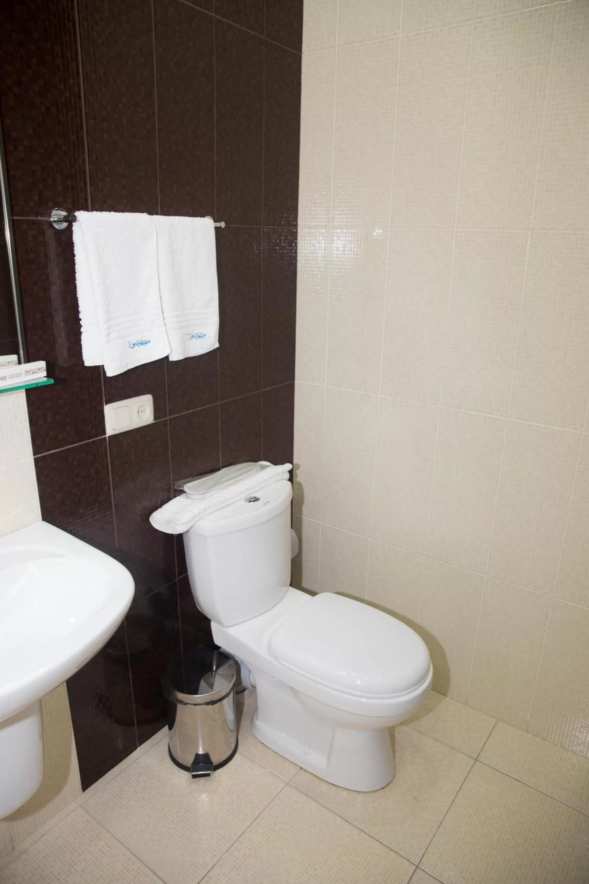 Bathroom in Eridana Hotel