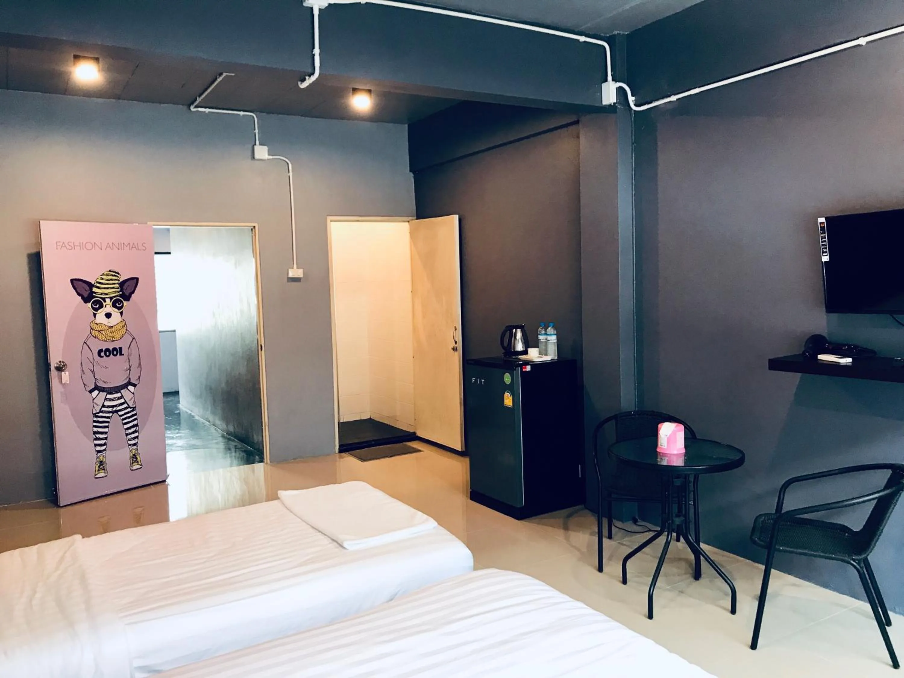 Photo of the whole room, Bed in SleepCats Hostel