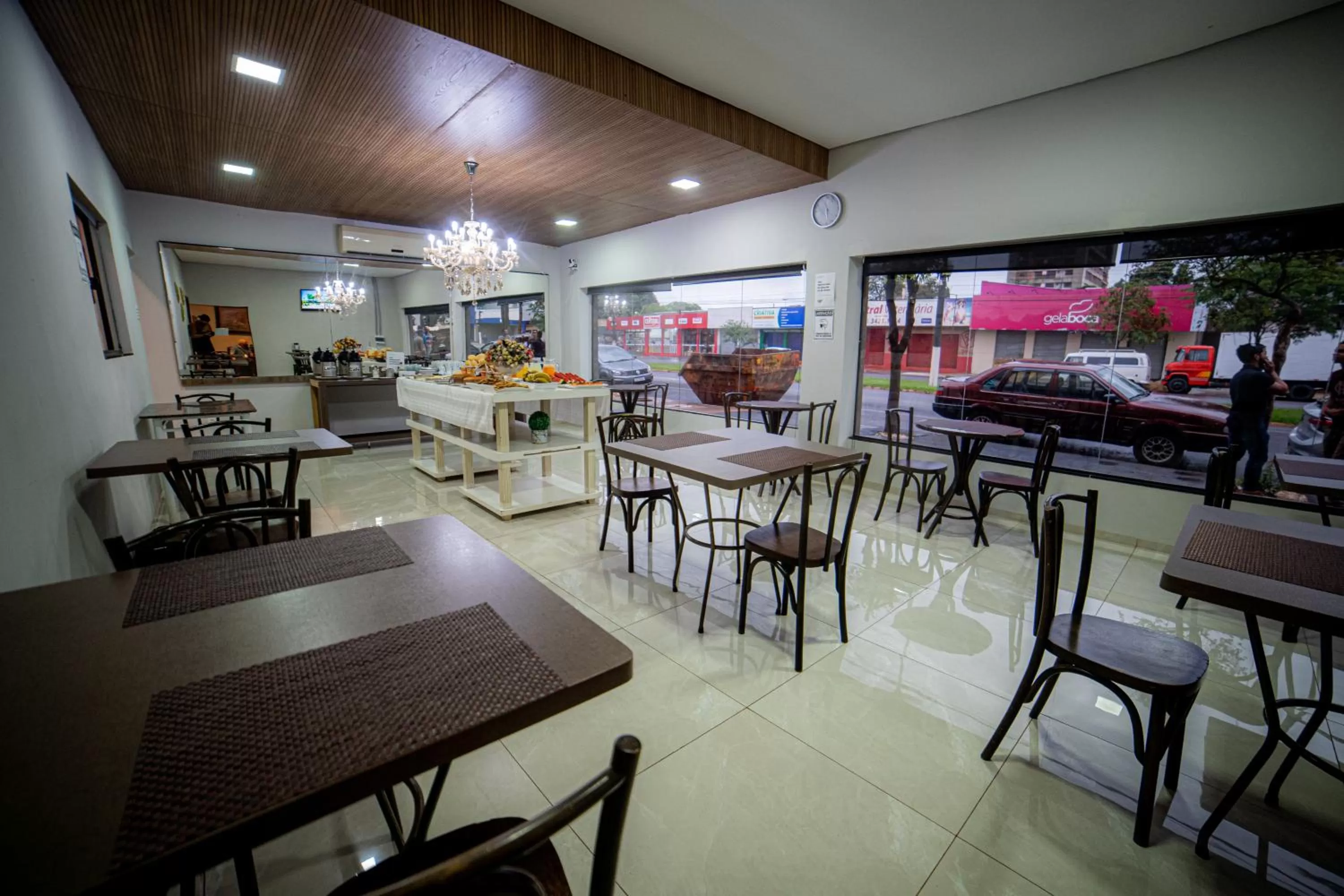 Restaurant/places to eat in Hotel Monte Carlo