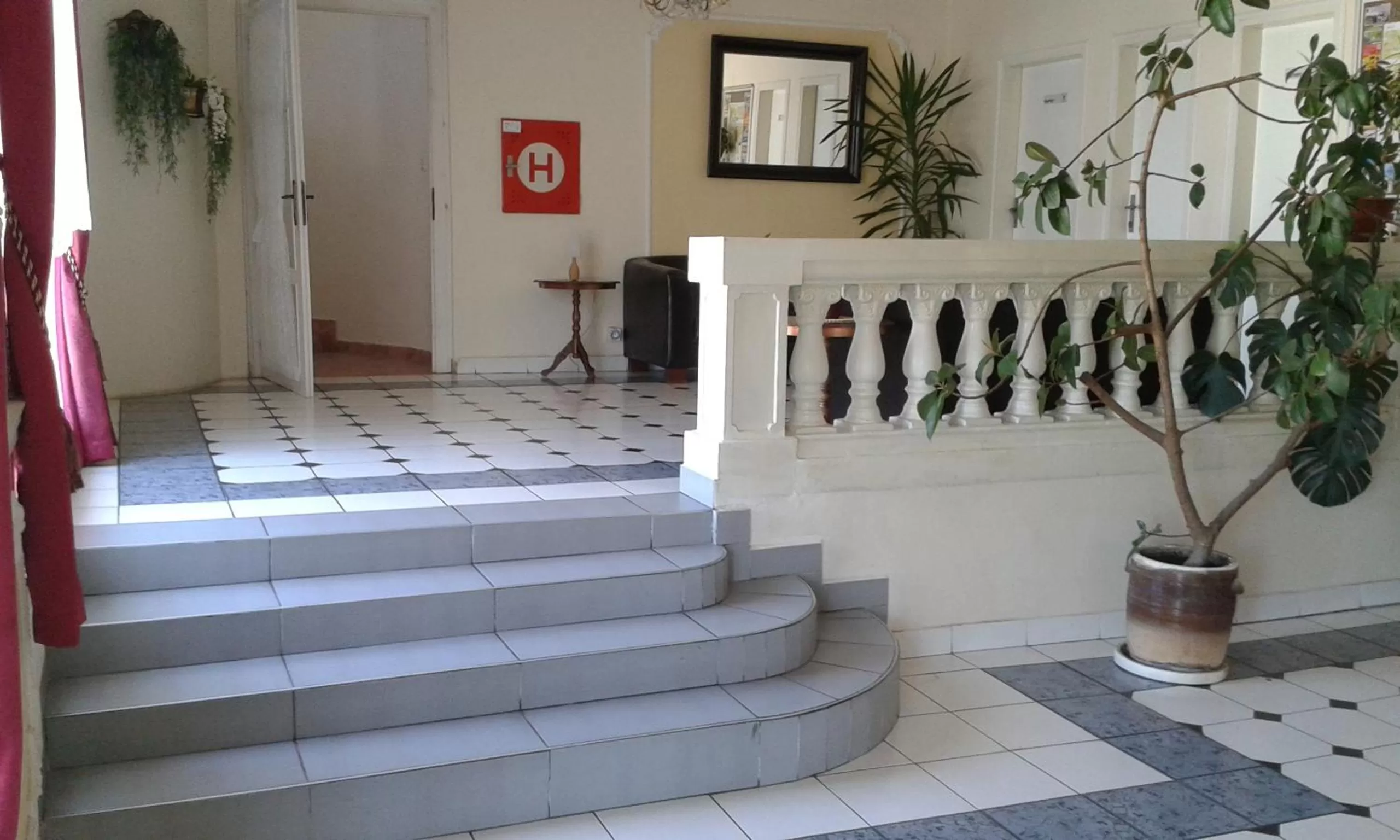 Facade/entrance in Simple Pension Velický Zámoček