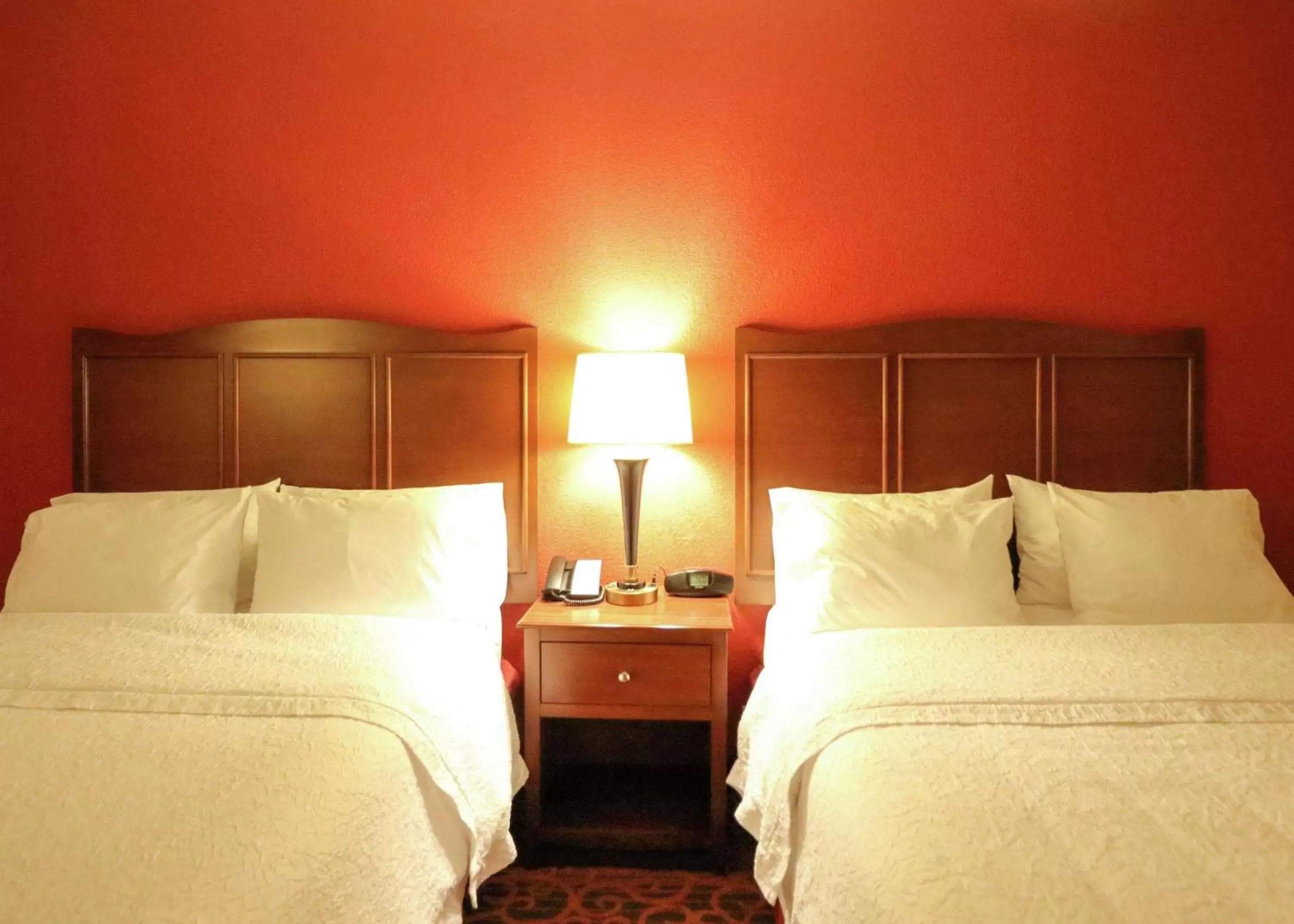 Bed in Hampton Inn Columbus-South