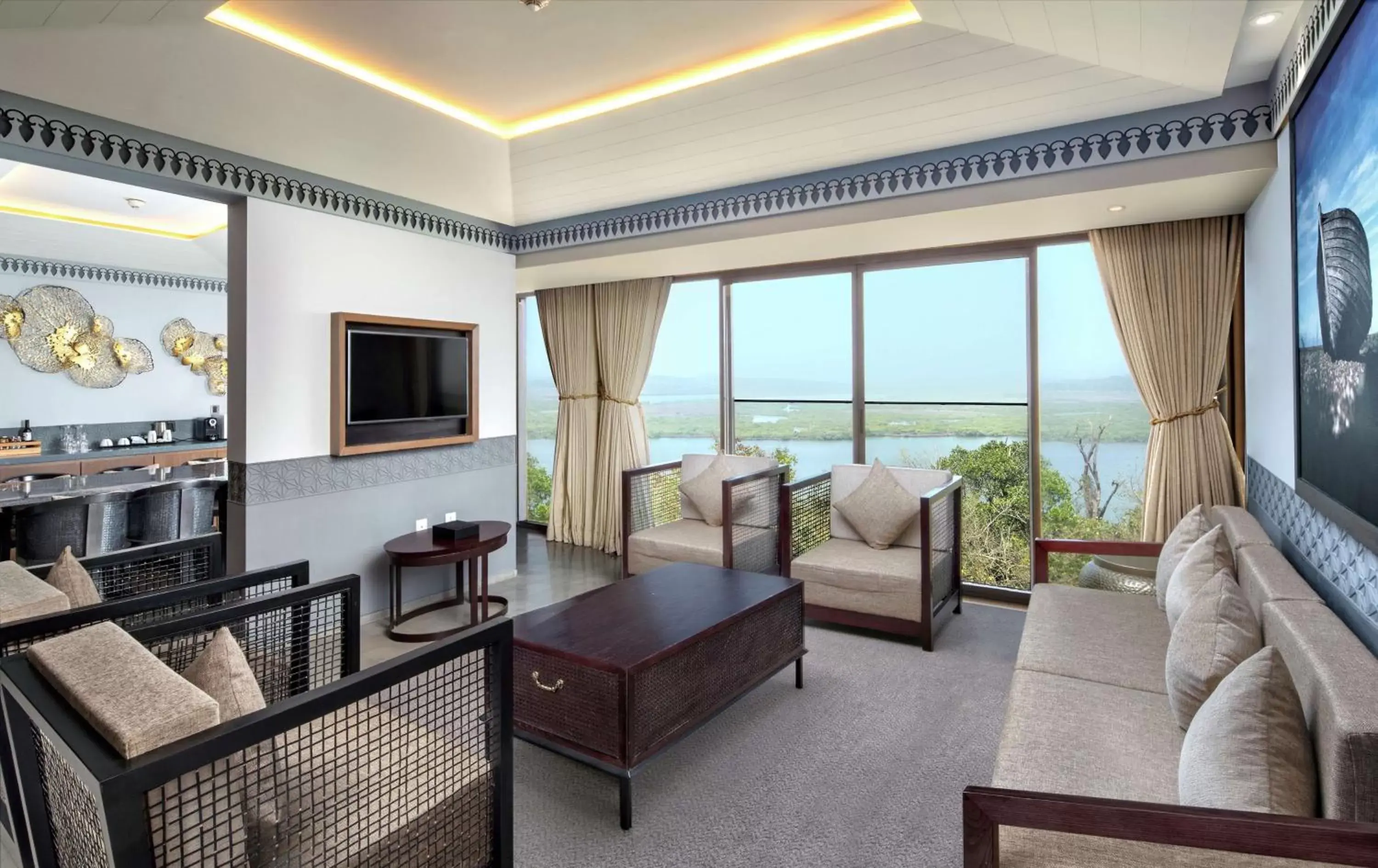 Living room, Seating Area in DoubleTree by Hilton Goa - Panaji