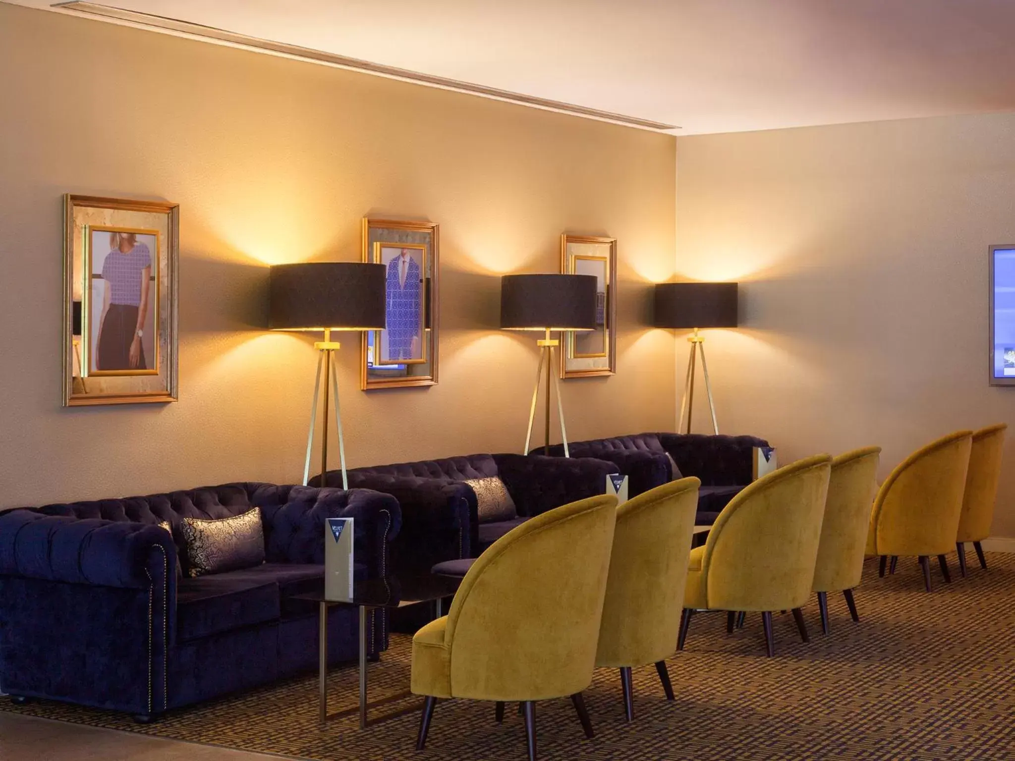 Lounge or bar in Lutecia Smart Design Hotel