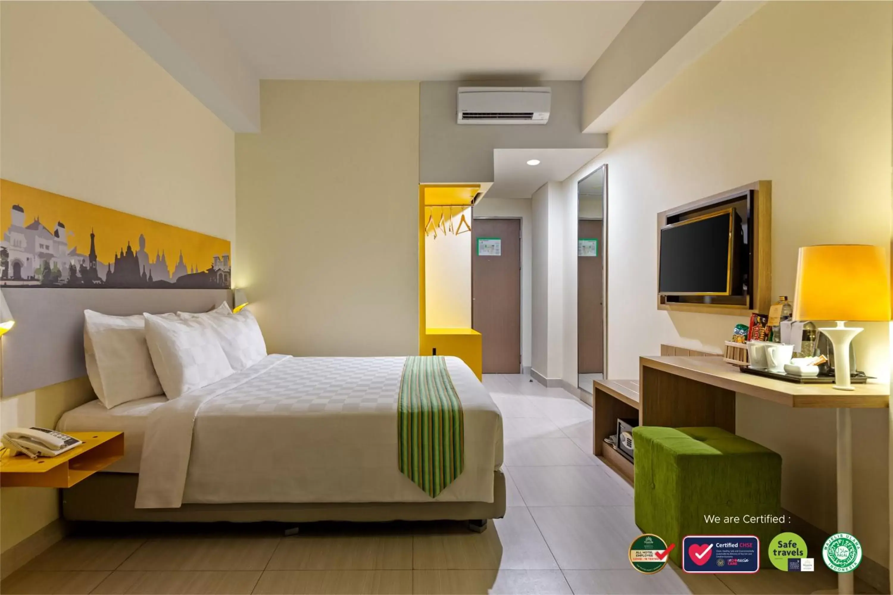 Property building, Bed in KHAS Malioboro Hotel Property building, Bed in KHAS Malioboro Hotel