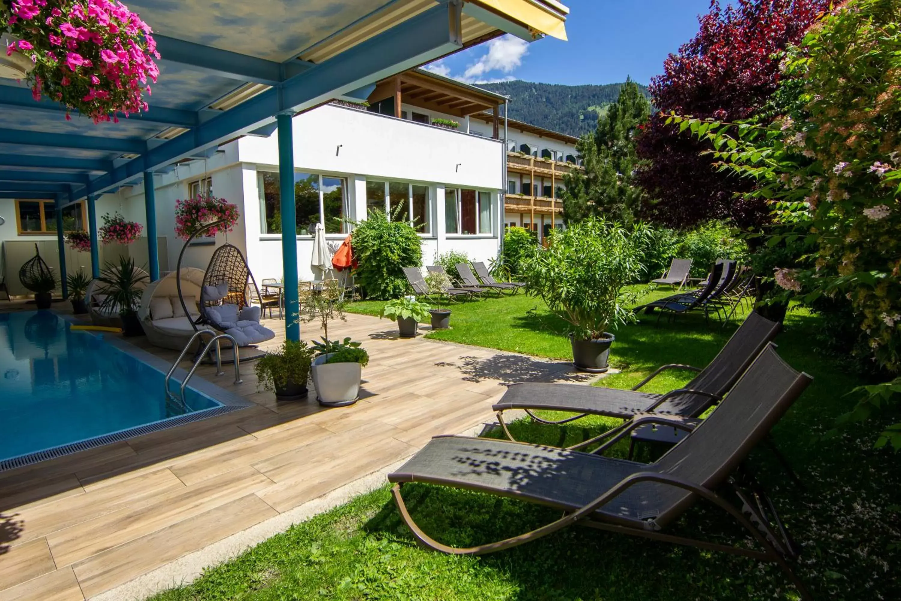 Garden, Swimming Pool in Hotel Moarhof