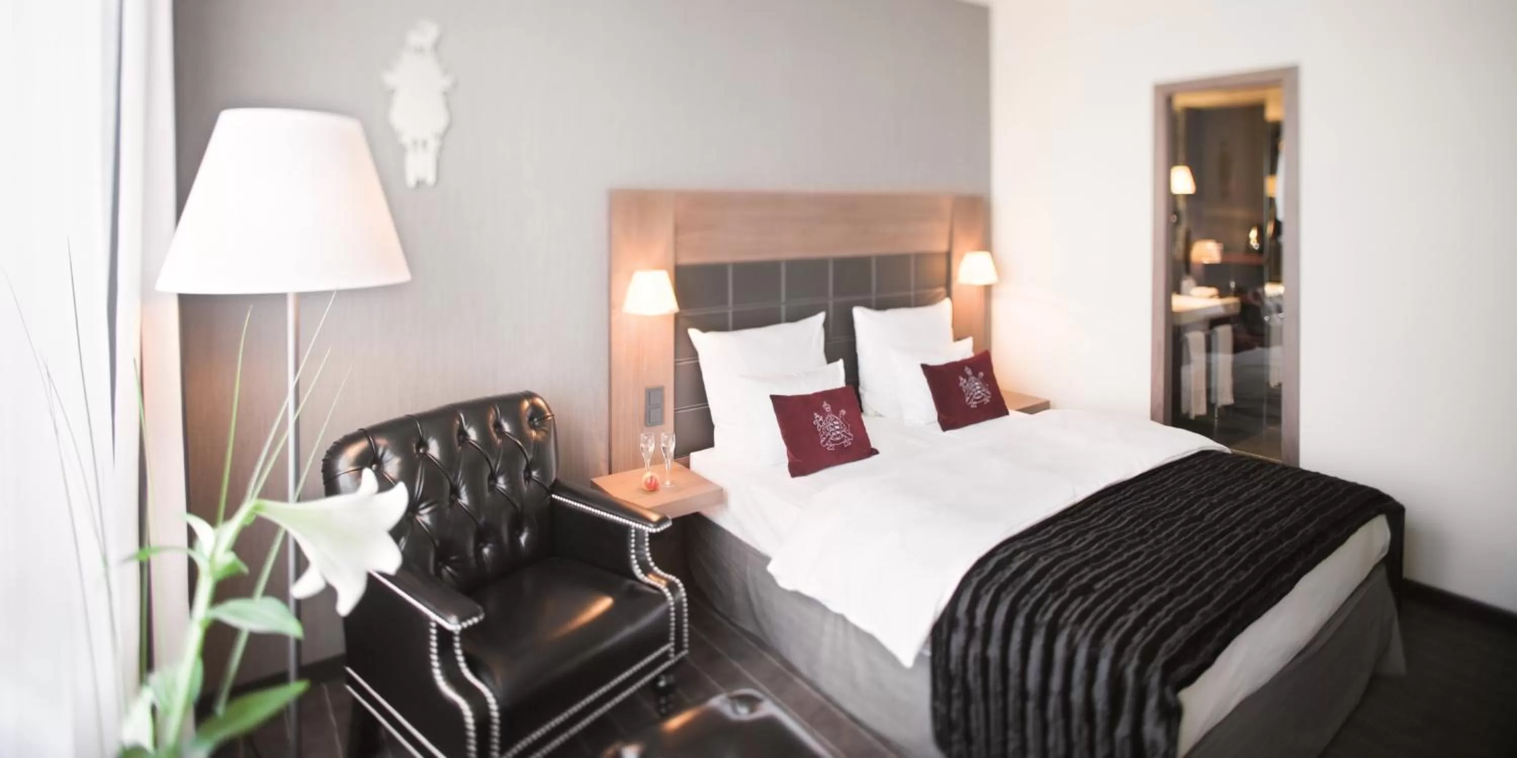 Bed in Mövenpick Hotel Stuttgart Airport