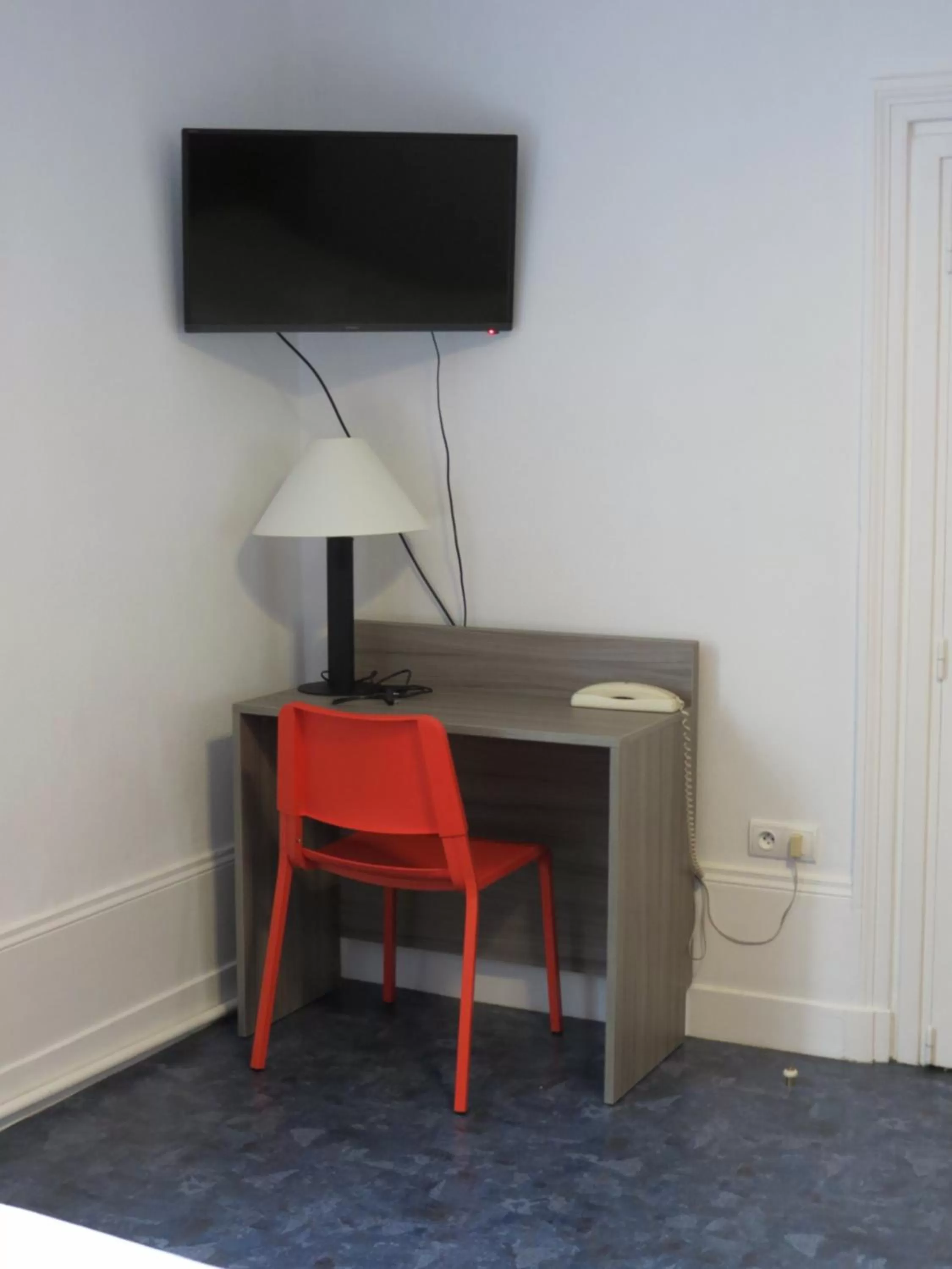 TV and multimedia in Hotel le Faisan