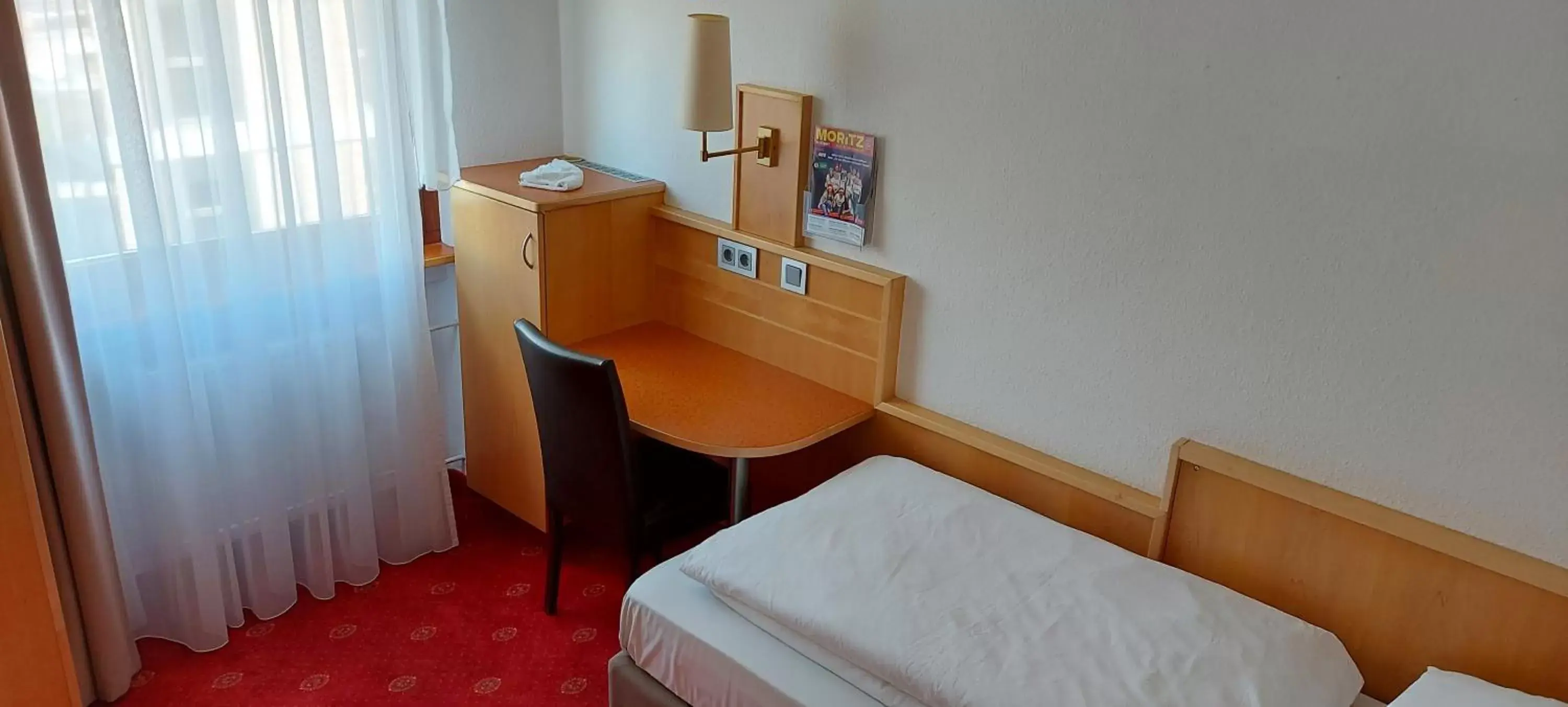 Photo of the whole room, Bed in Hotel Stuttgart 21