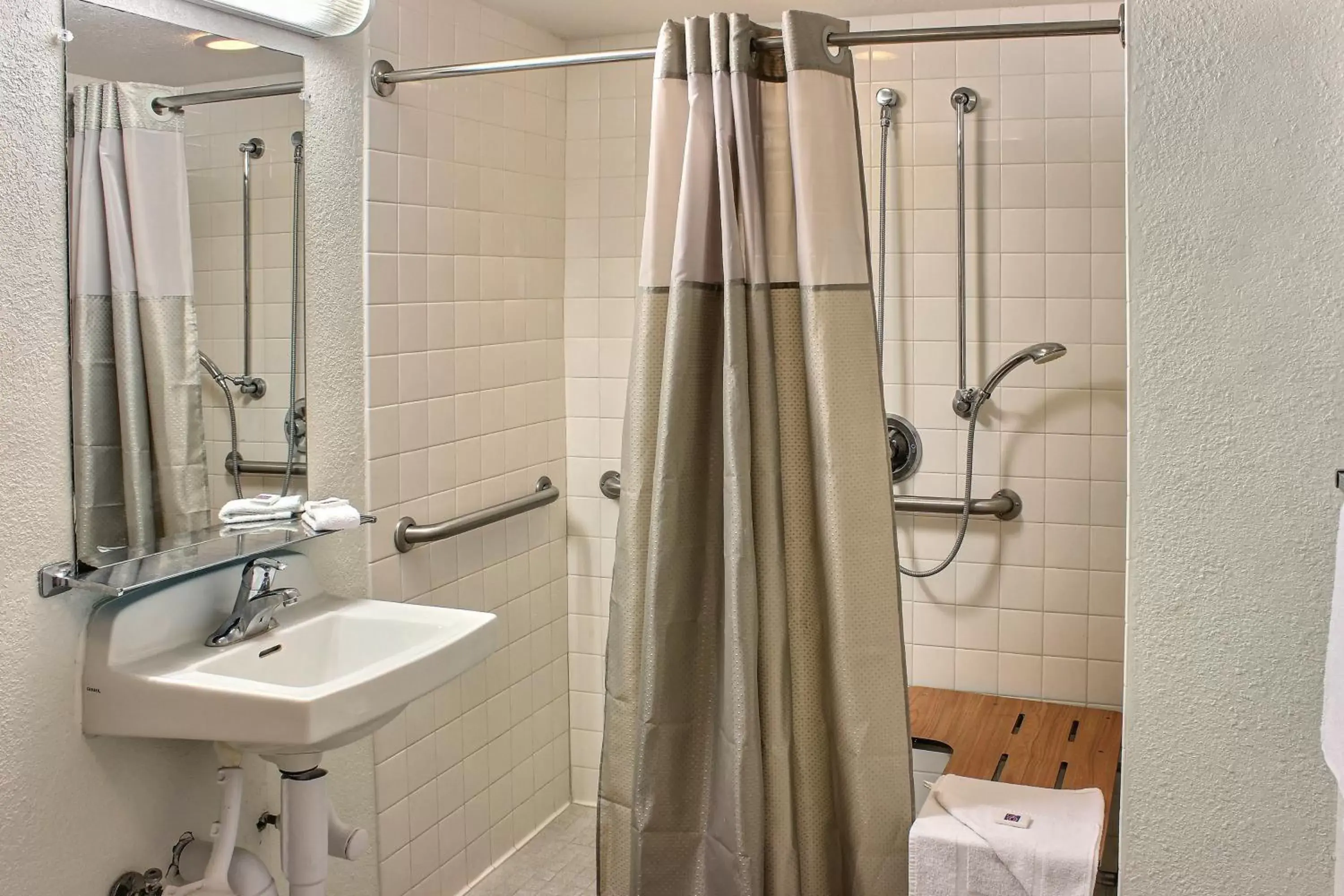 Toilet, Bathroom in Motel 6-San Simeon, CA - Hearst Castle Area