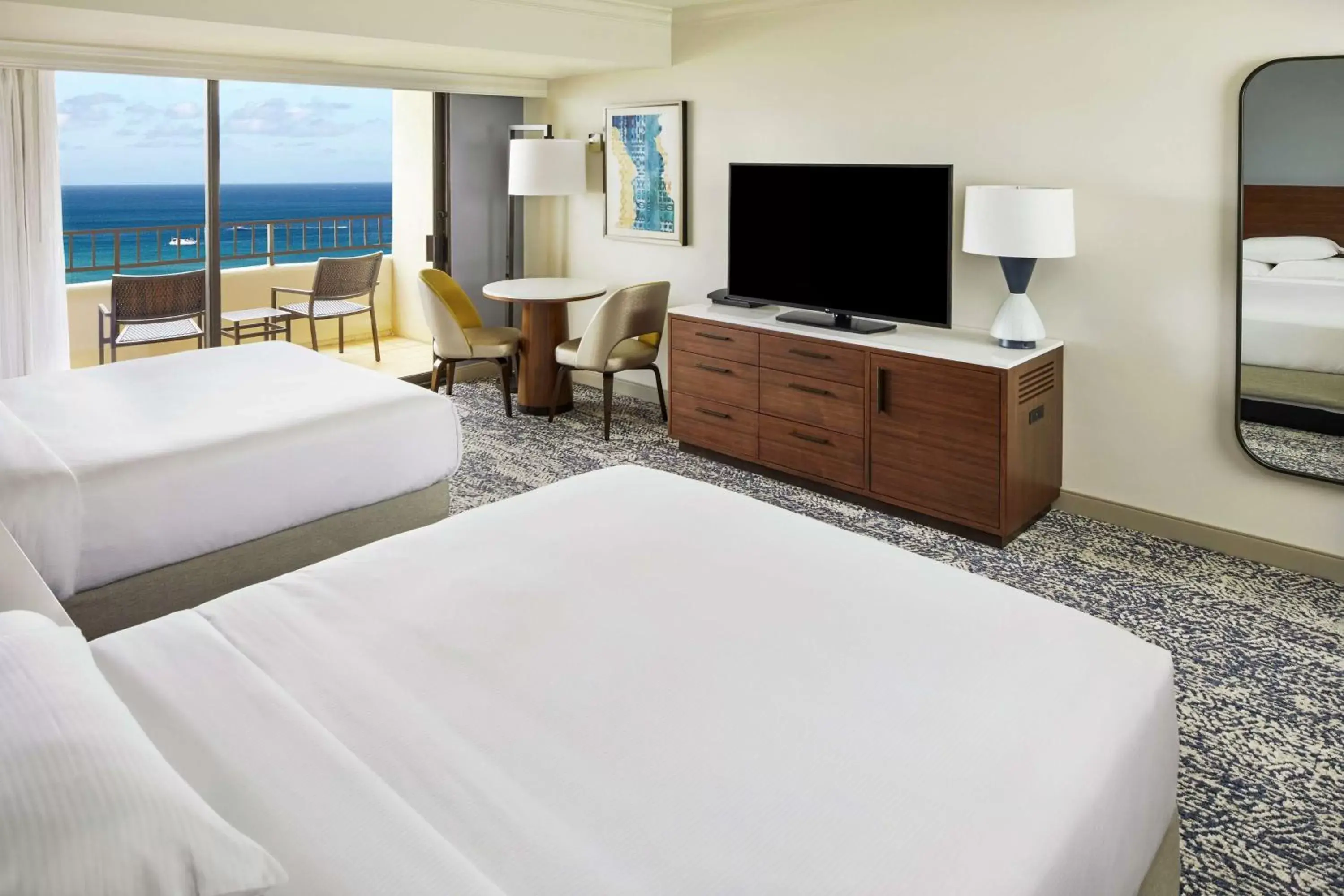 Bed, TV/Entertainment Center in Hilton Hawaiian Village Waikiki Beach Resort