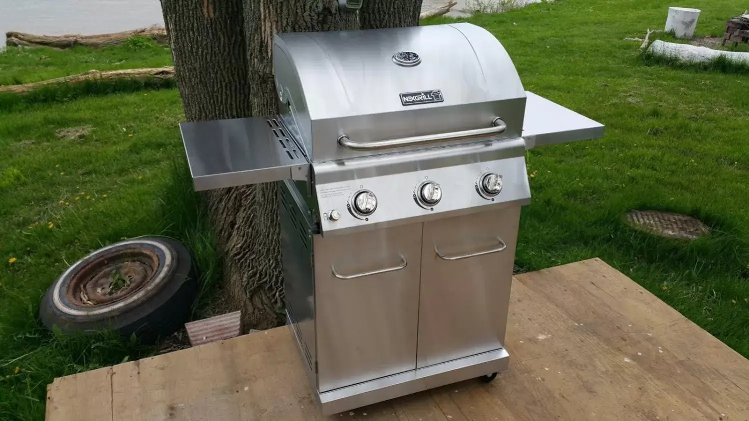 BBQ Facilities in Riverview Motel