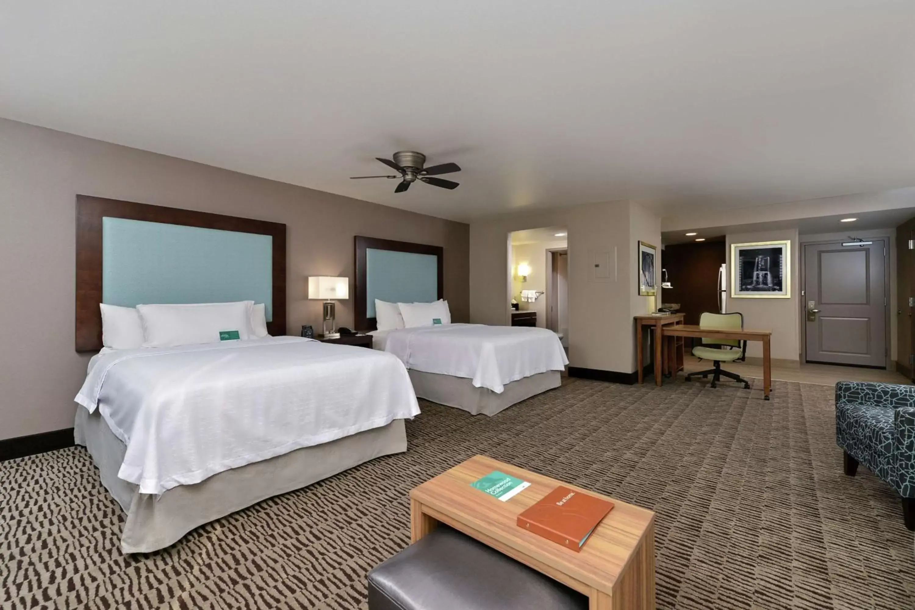 Bedroom in Homewood Suites by Hilton Cincinnati/Mason